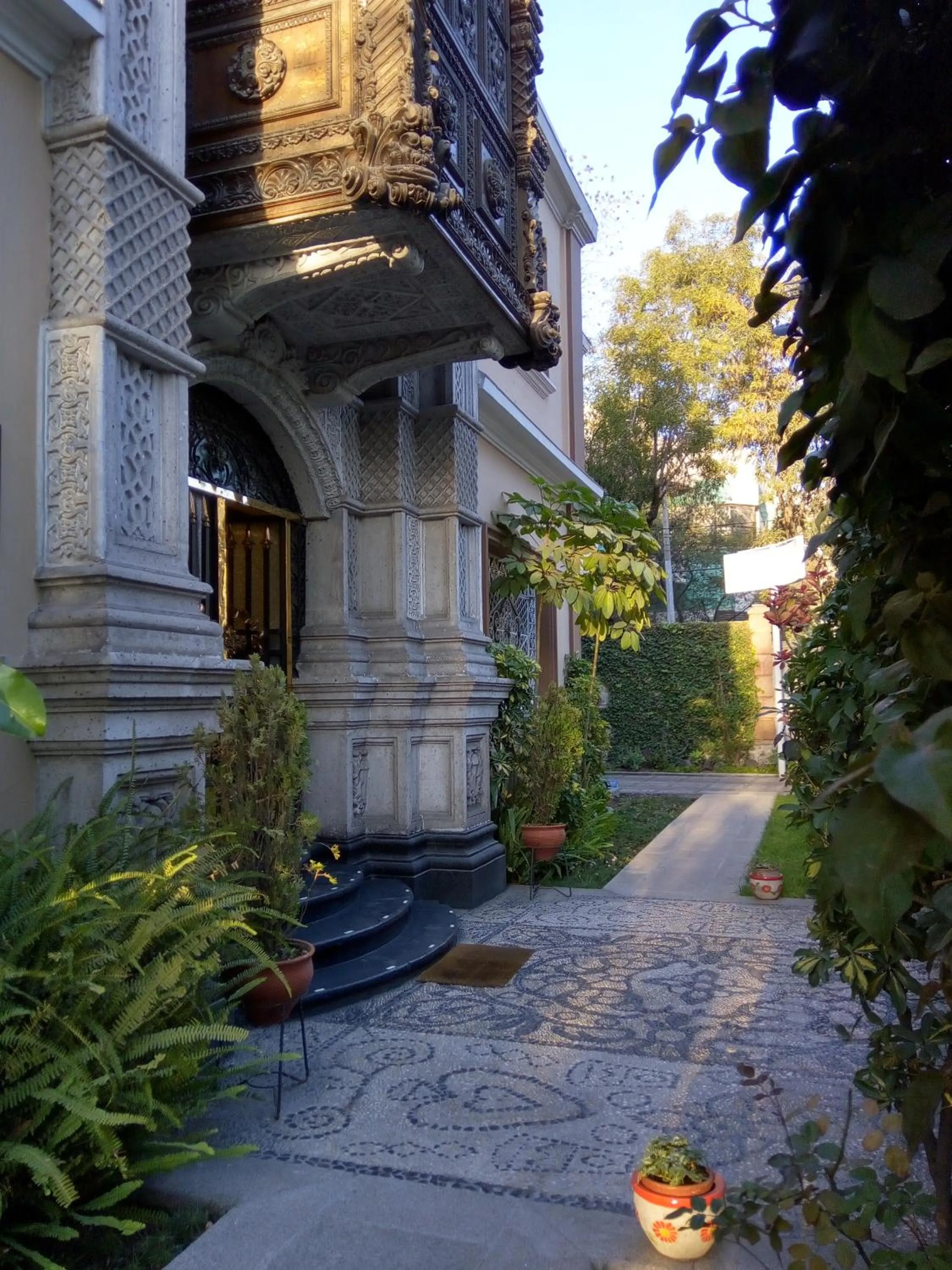 Facade/entrance in El Balcon Hostal Turistico