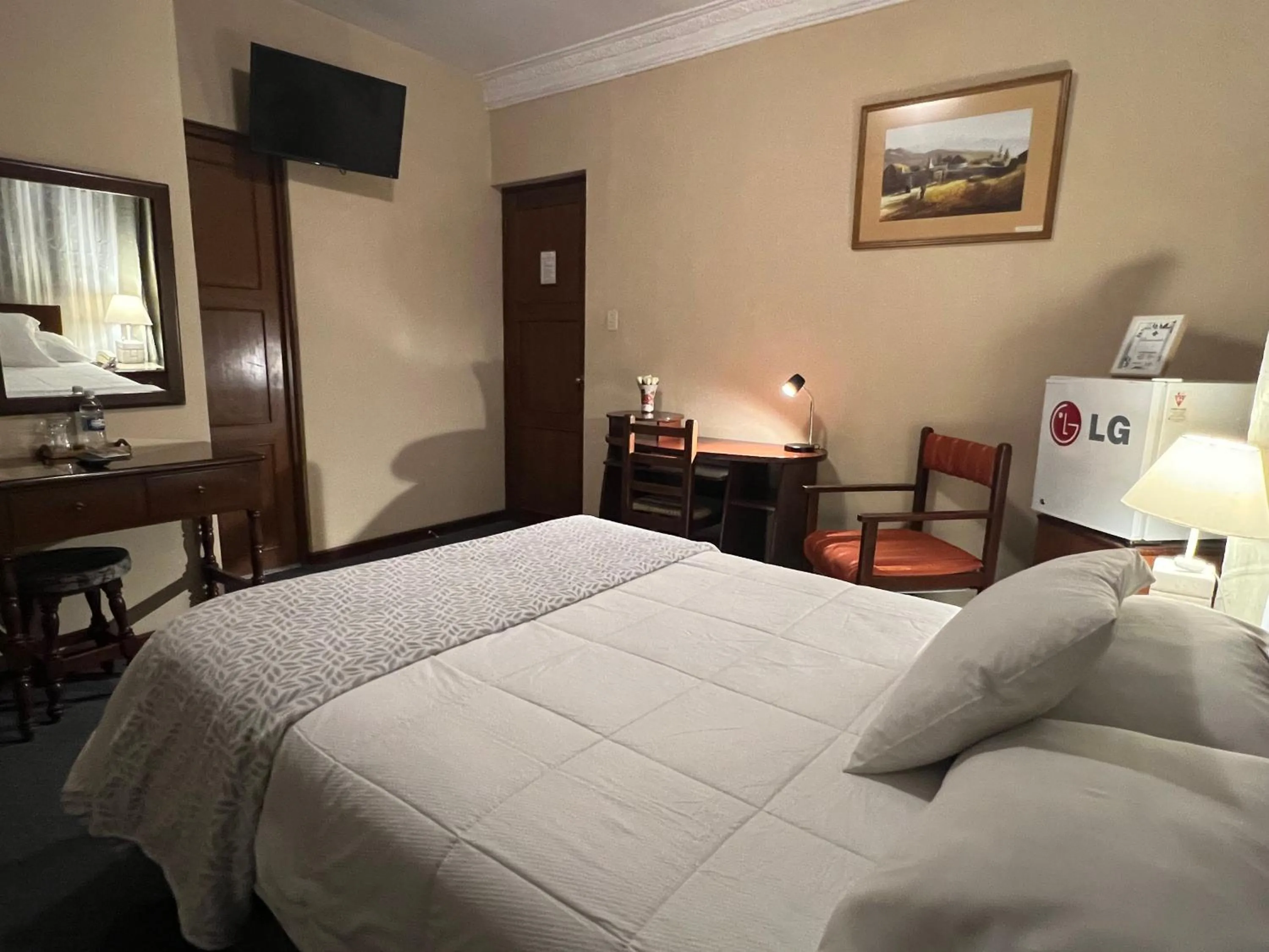 Photo of the whole room, Bed in El Balcon Hostal Turistico