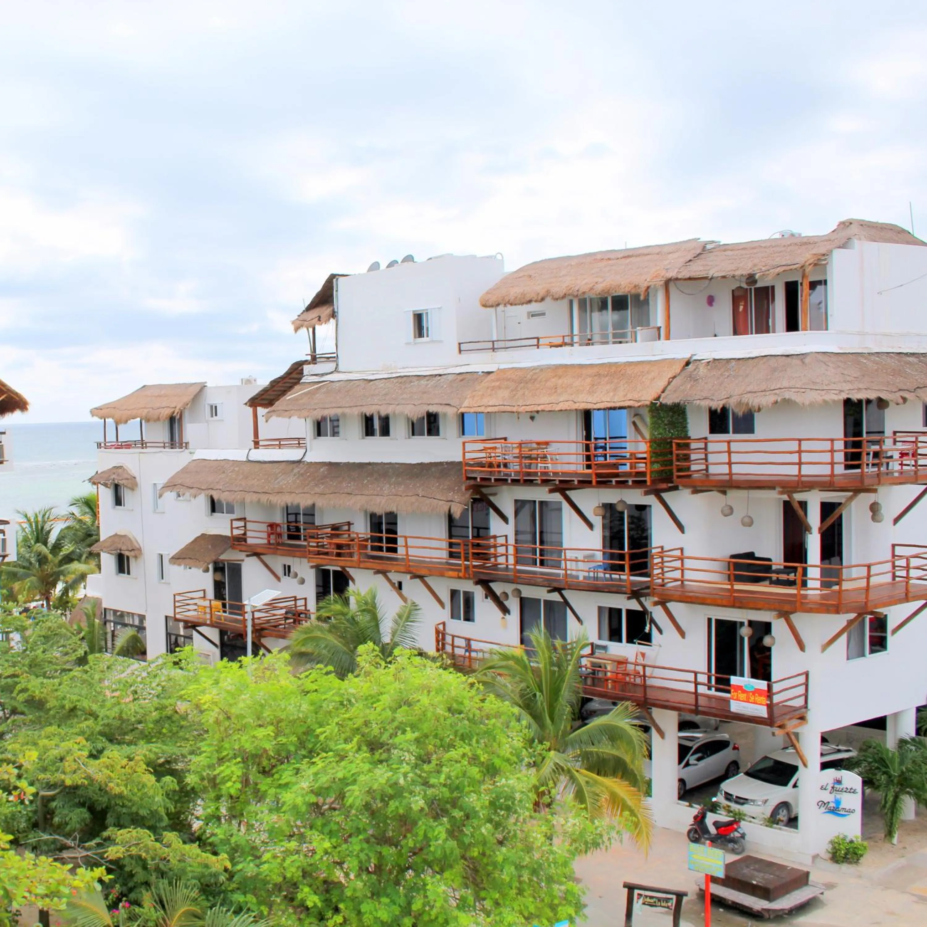 Property building in El Fuerte Beach Apartments