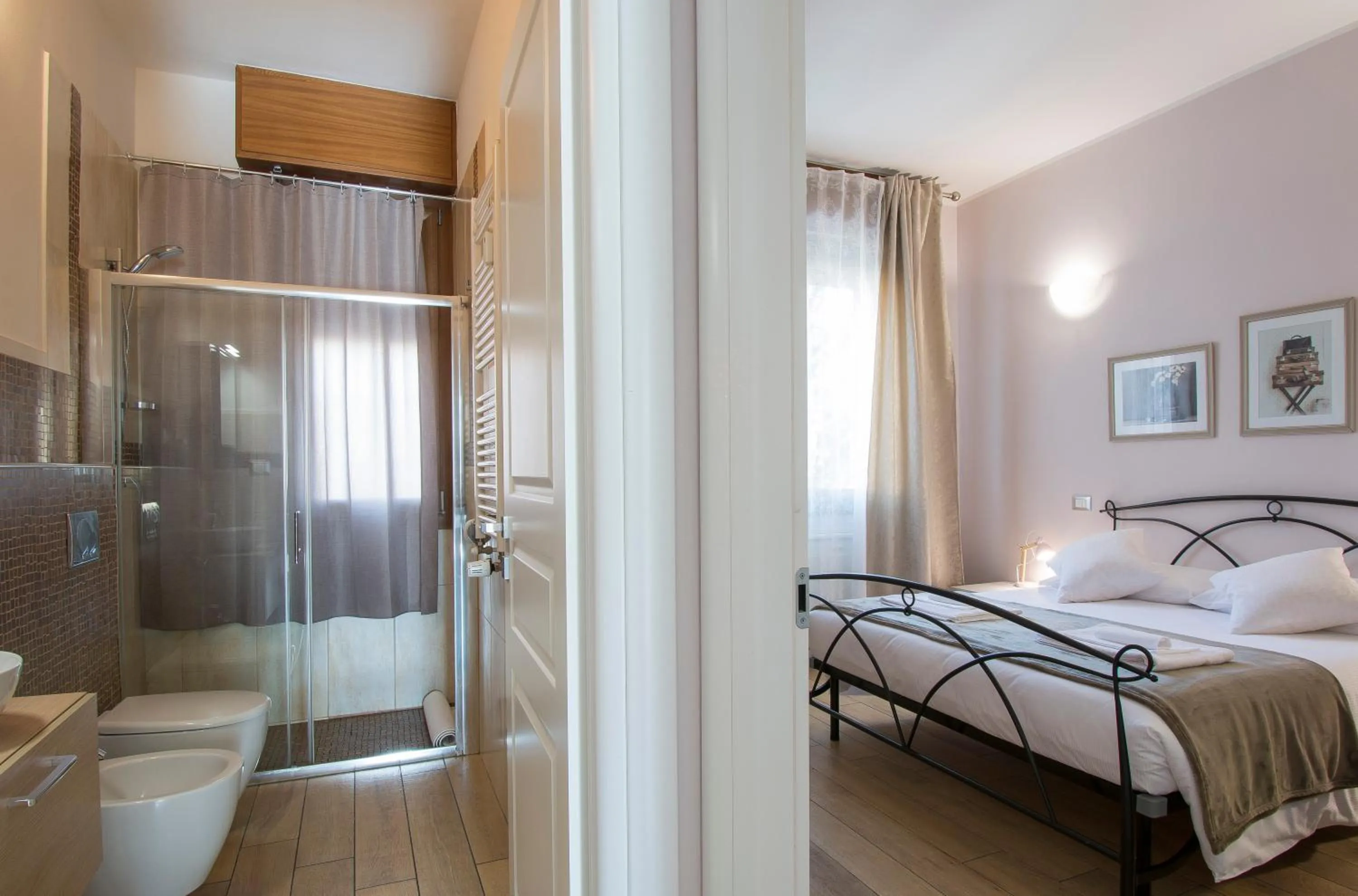 Bathroom, Bed in Il Mughetto