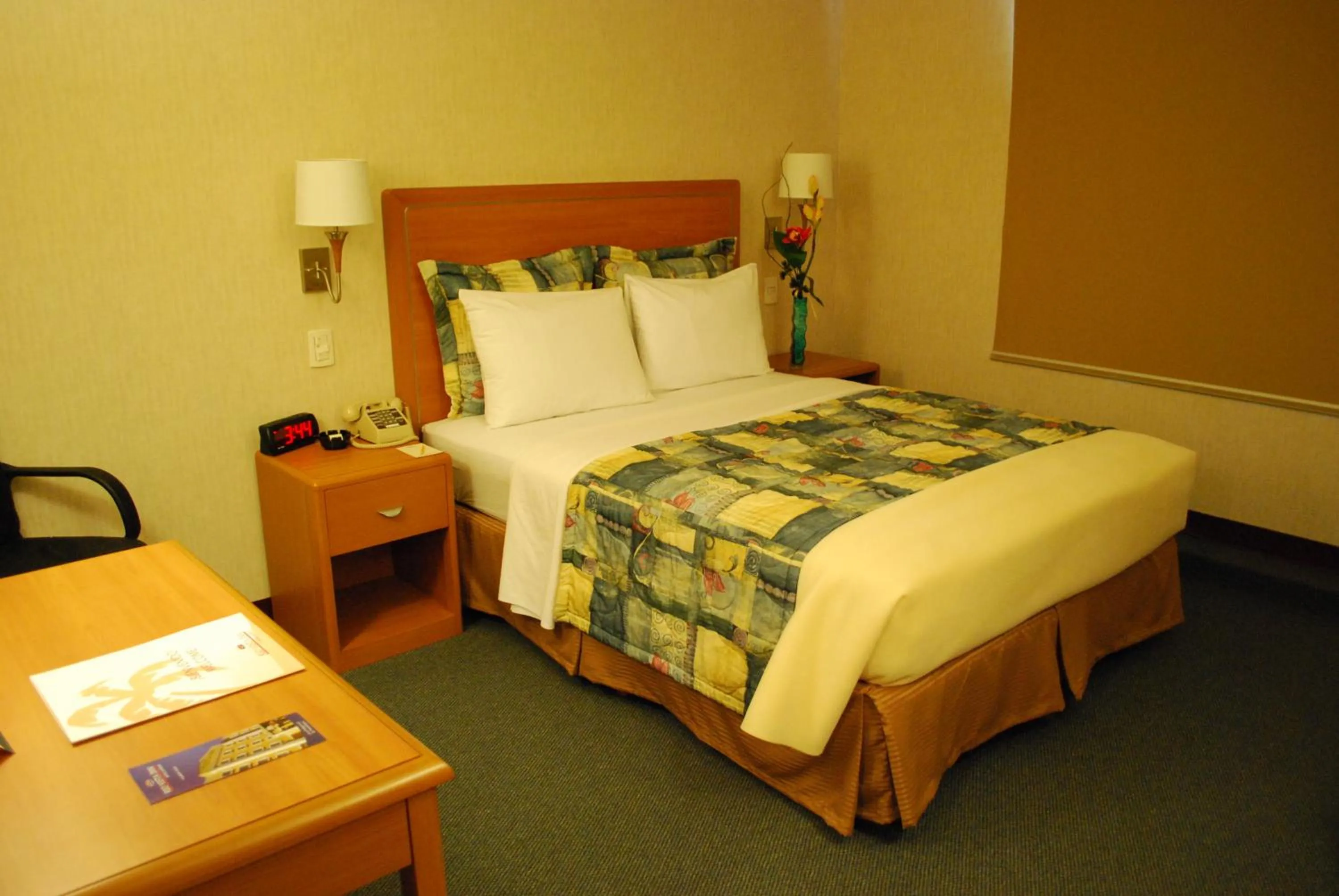 Photo of the whole room, Bed in Rio Vista Inn Business High Class Hotel Poza Rica