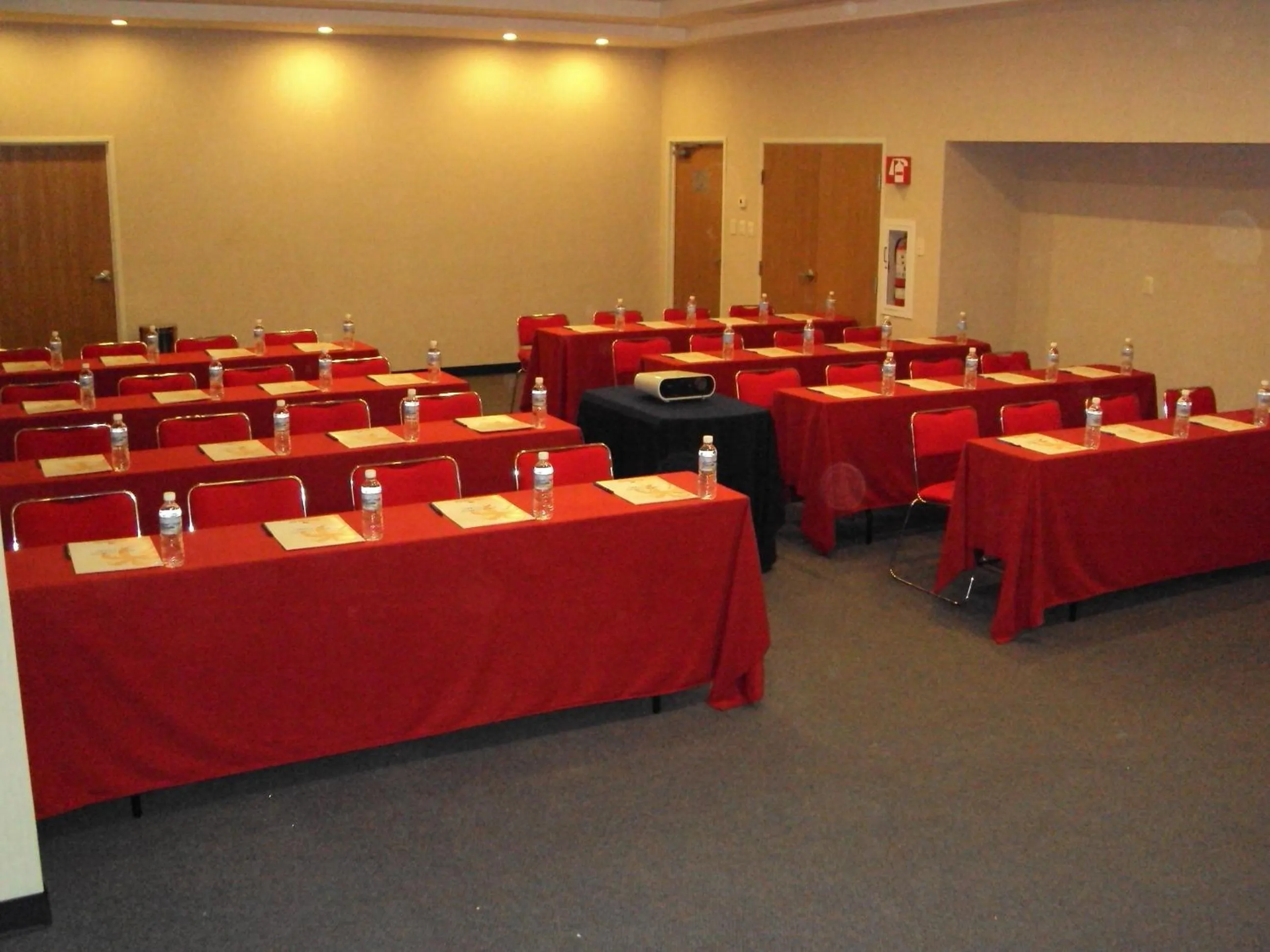 Meeting/conference room in Rio Vista Inn Business High Class Hotel Poza Rica