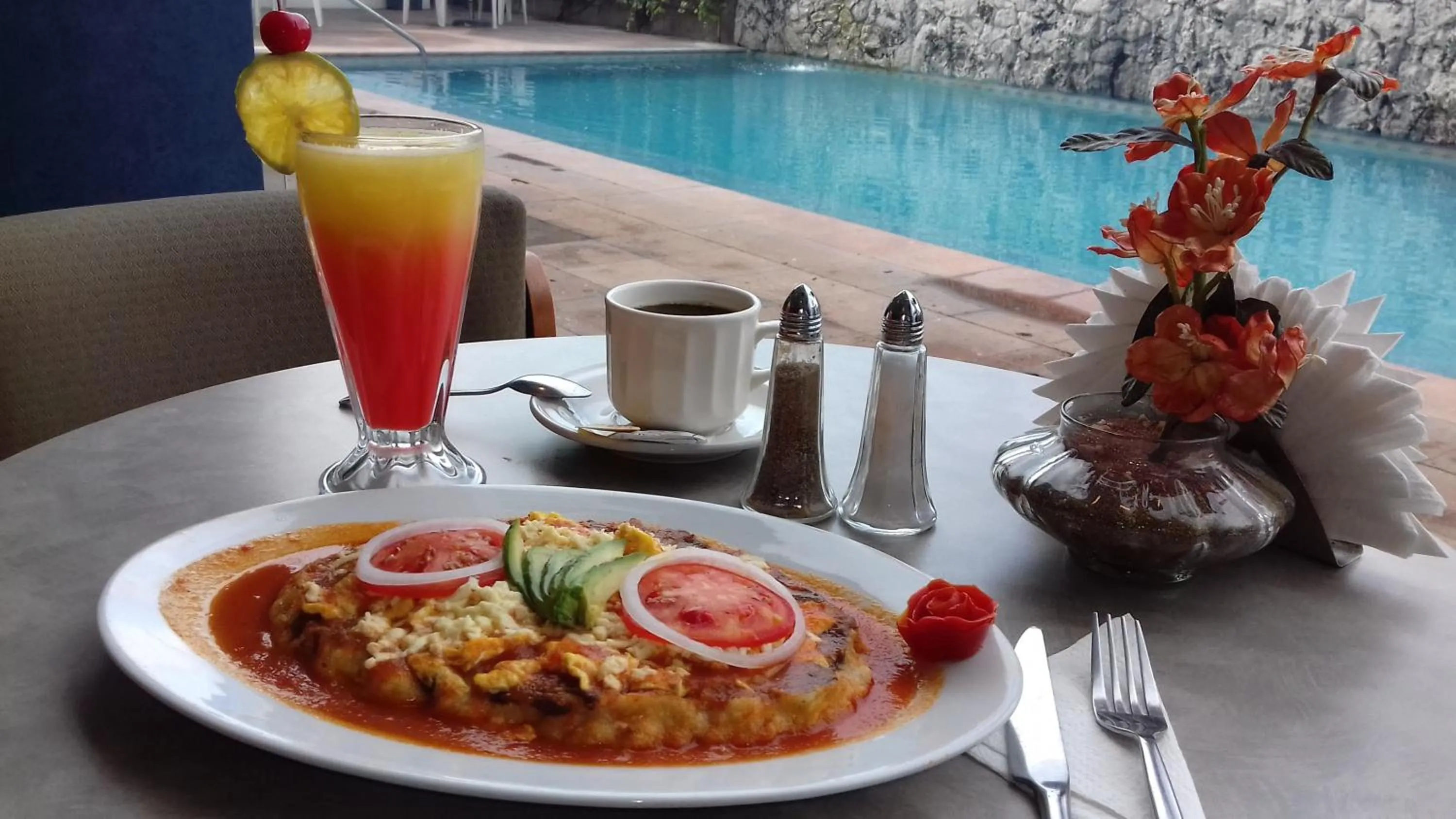 American breakfast in Rio Vista Inn Business High Class Hotel Poza Rica