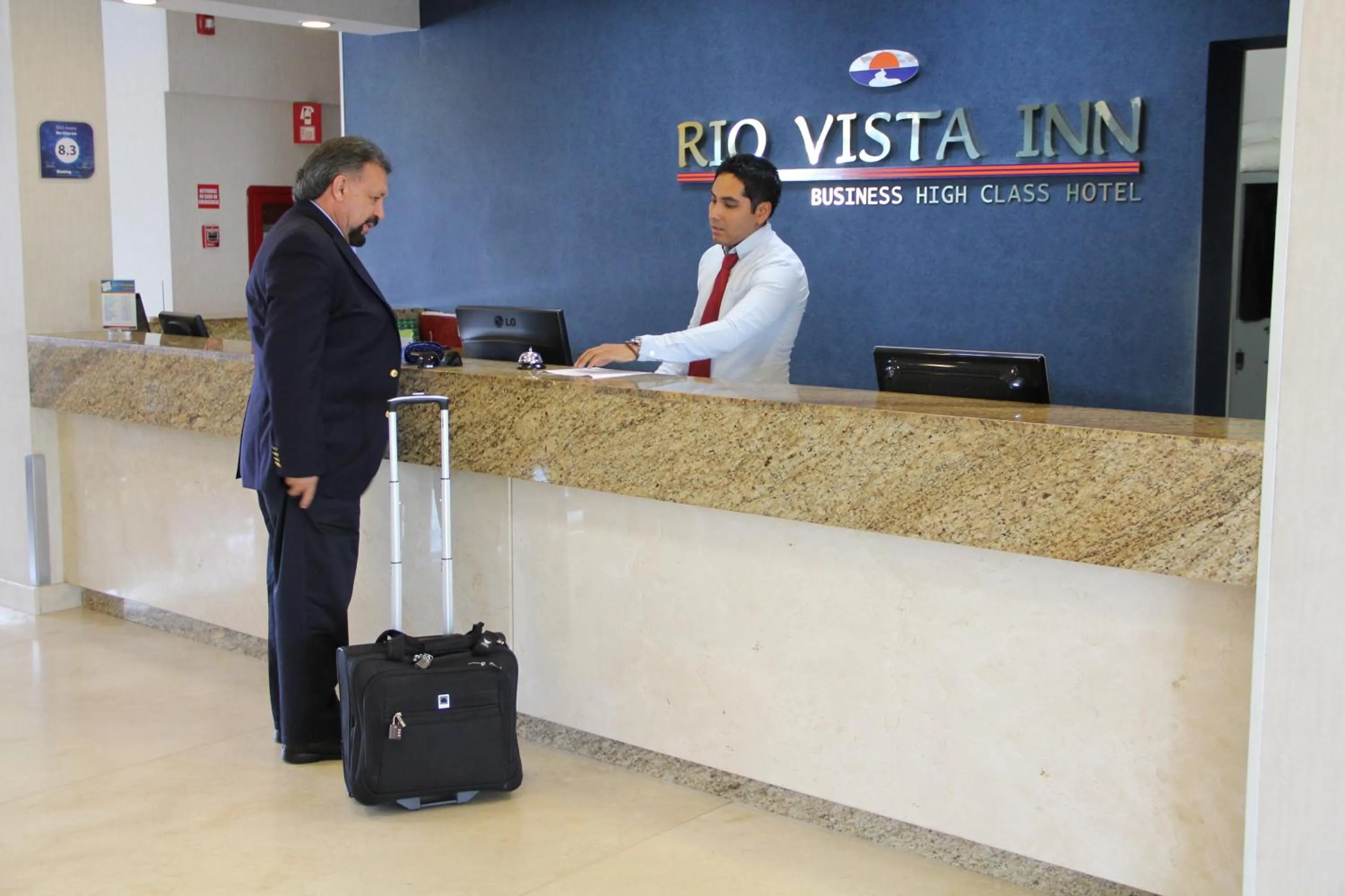 Staff in Rio Vista Inn Business High Class Hotel Poza Rica