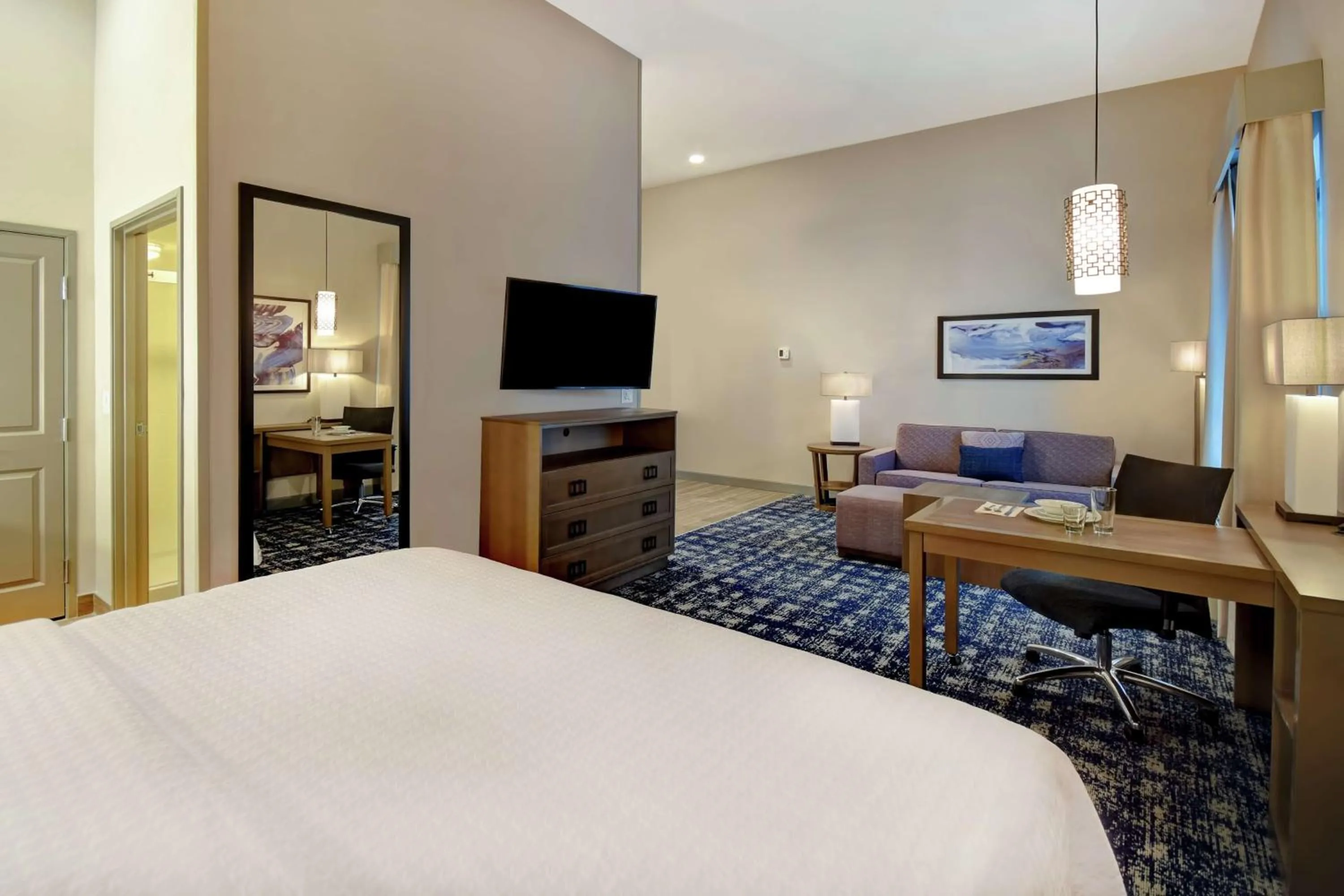 Bedroom, Bed in Homewood Suites By Hilton Orange New Haven