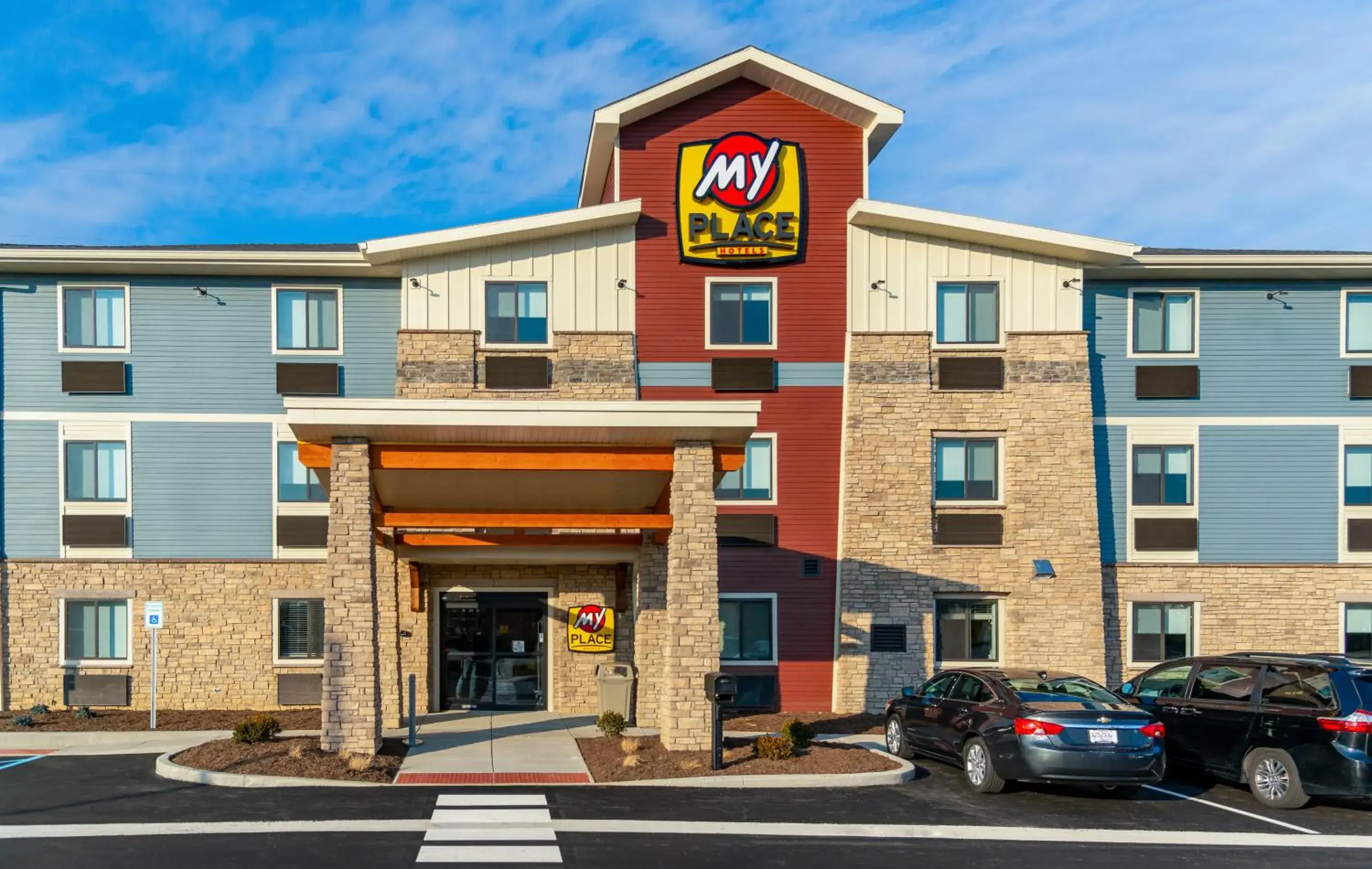 Property building in My Place Hotel-Indianapolis Airport/Plainfield, IN Property building in My Place Hotel-Indianapolis Airport/Plainfield, IN