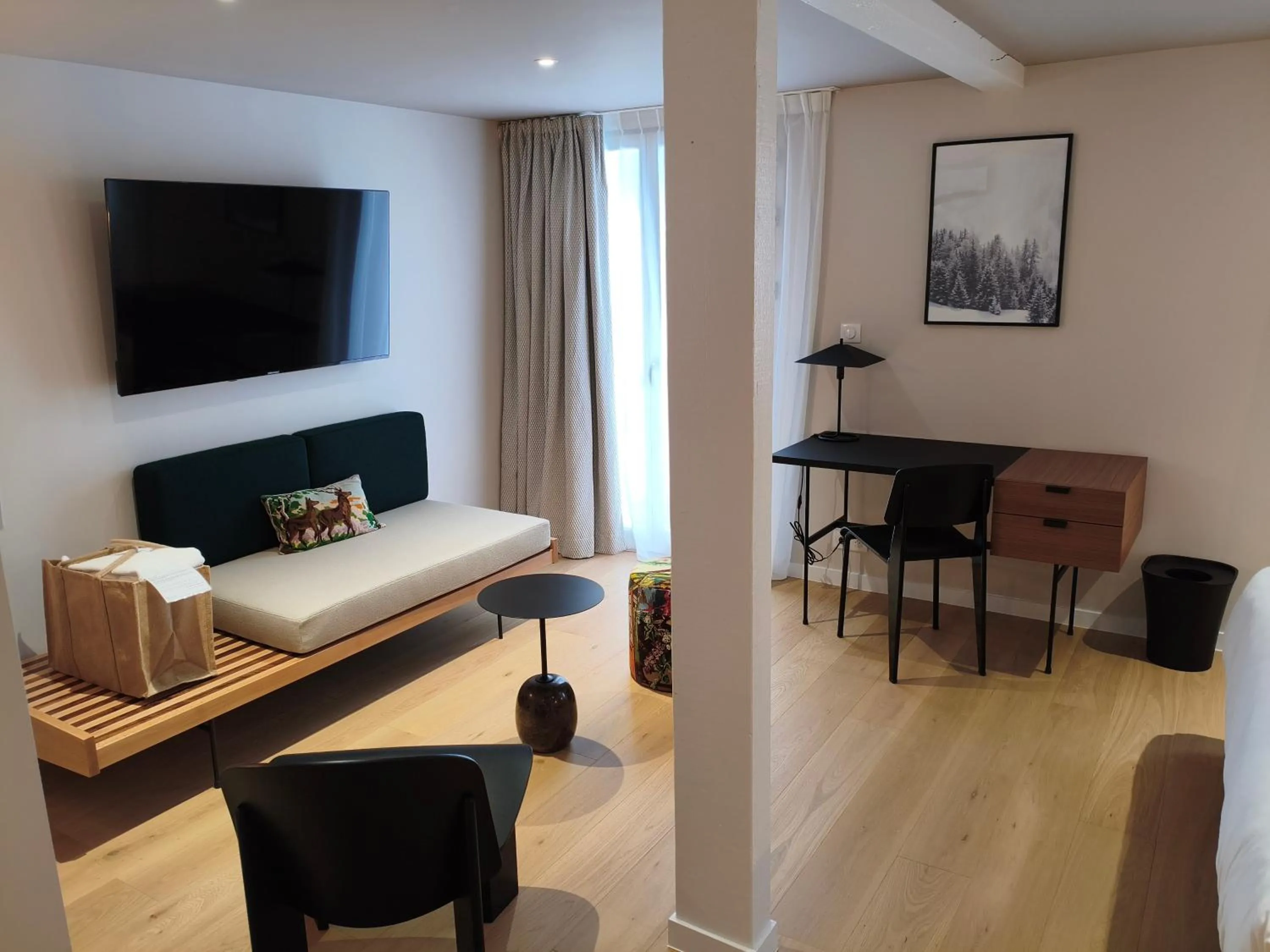 Bed in Hôtel Restaurant Spa Les Jardins De Sophie