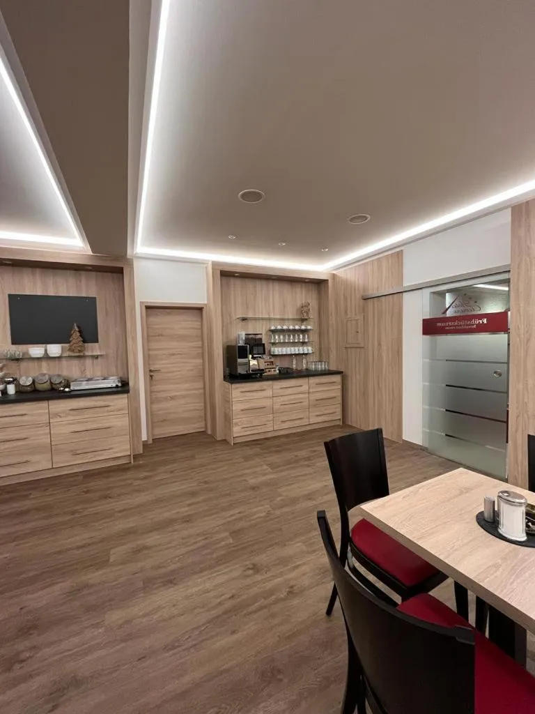 Breakfast in Hotel Clemens