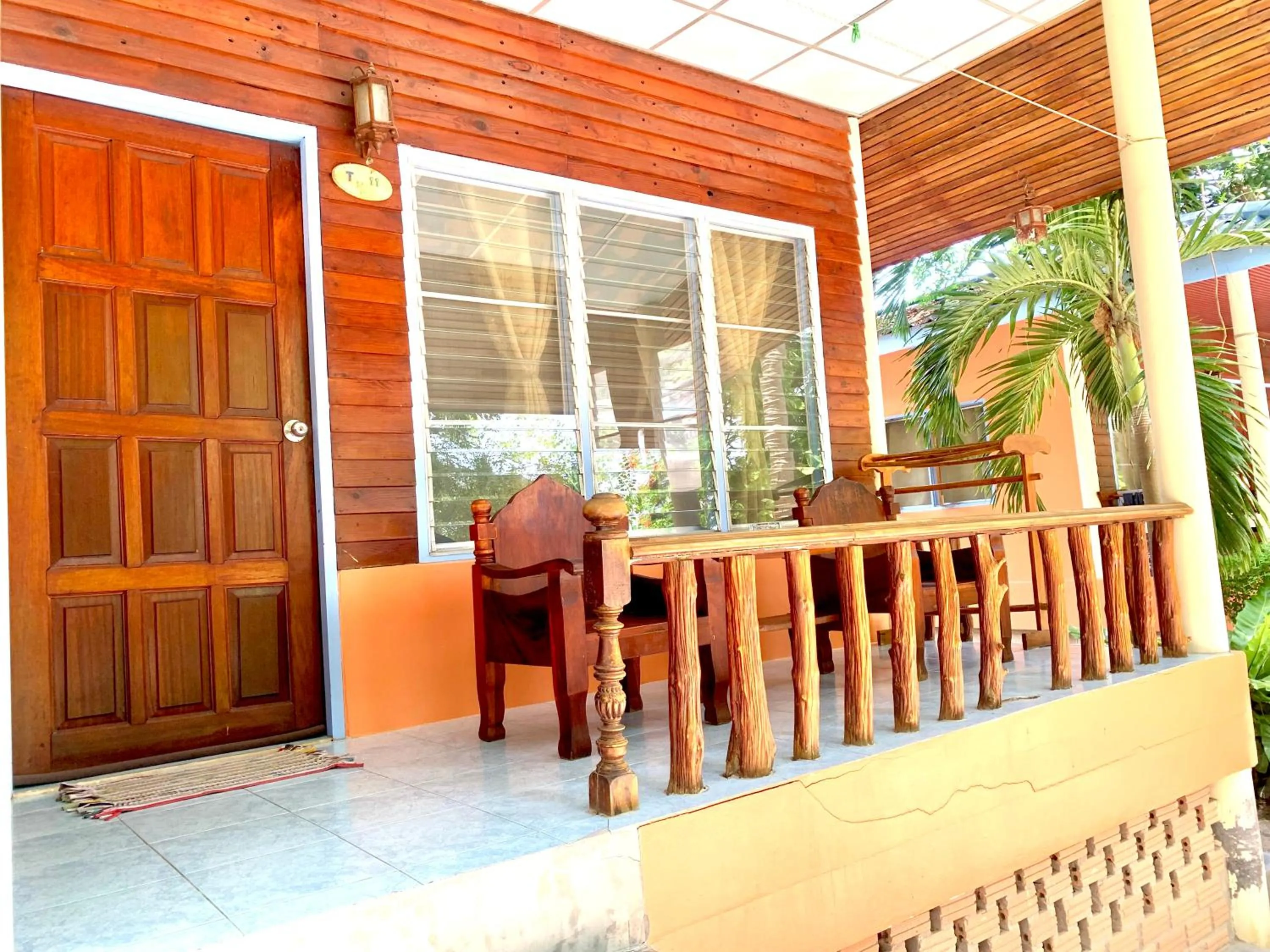 Koh Tao Tropicana Resort