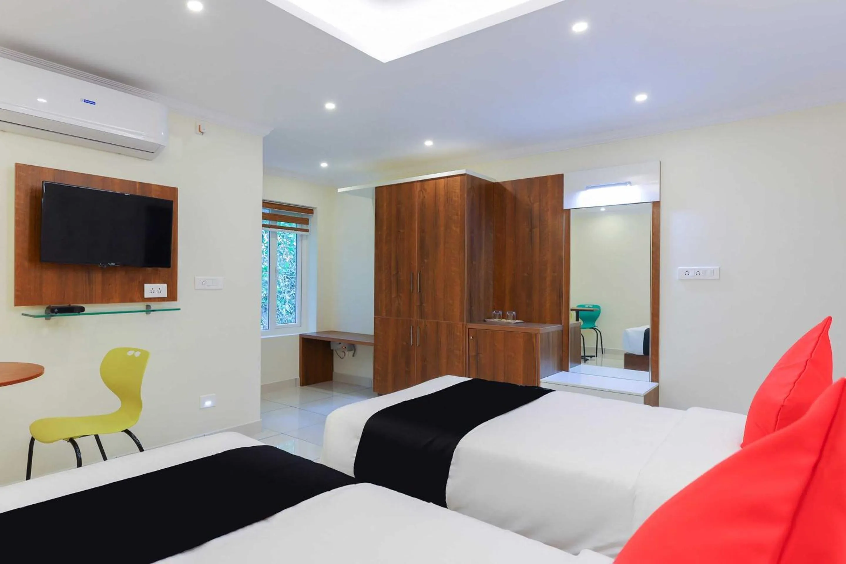 Bedroom, Bed in Collection O Companion Leisure Homes