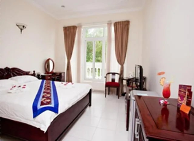 Bed in Nathalie's Vung Tau Hotel