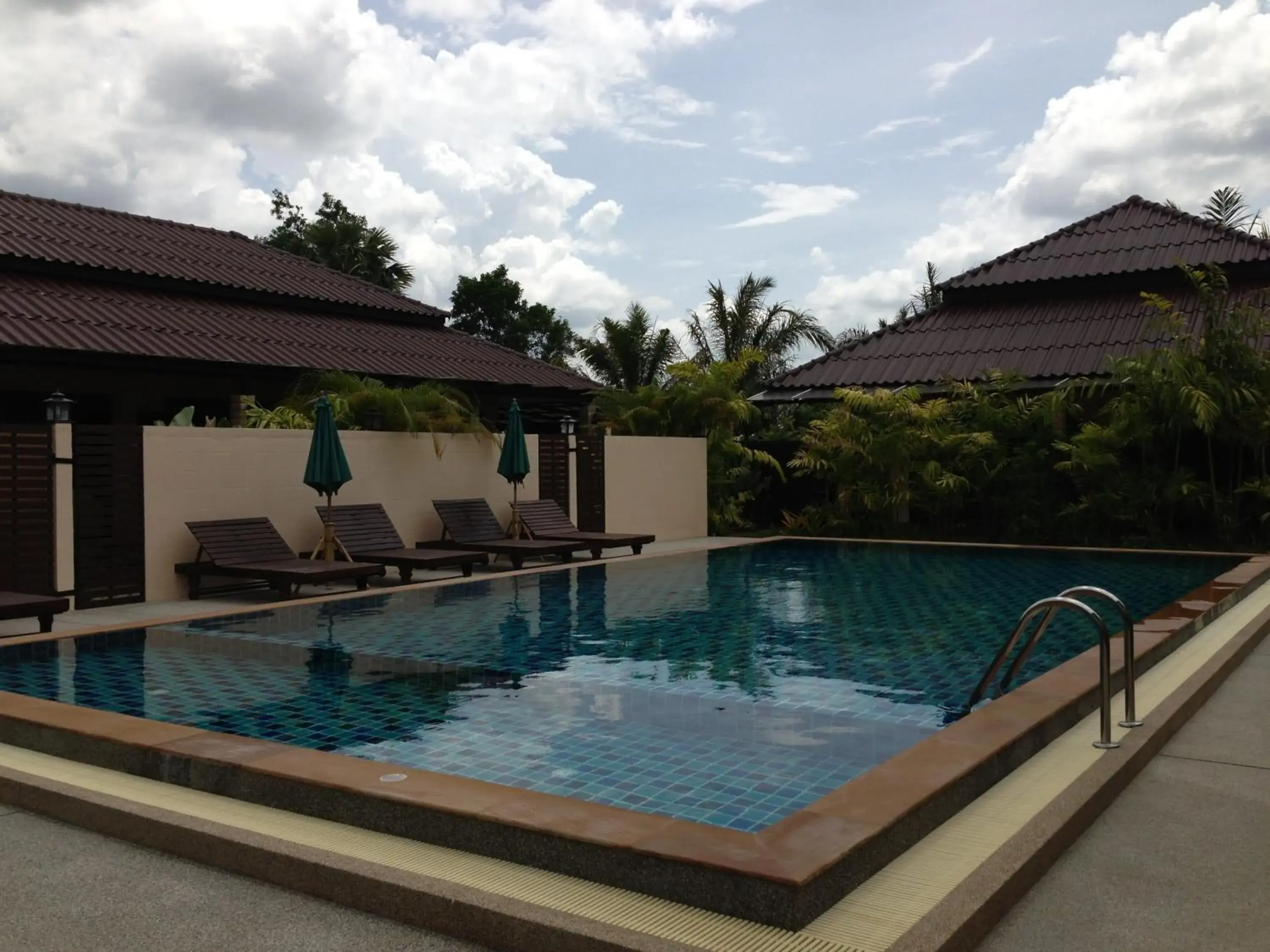 Facade/entrance in Palm Sweet Resort Facade/entrance in Palm Sweet Resort