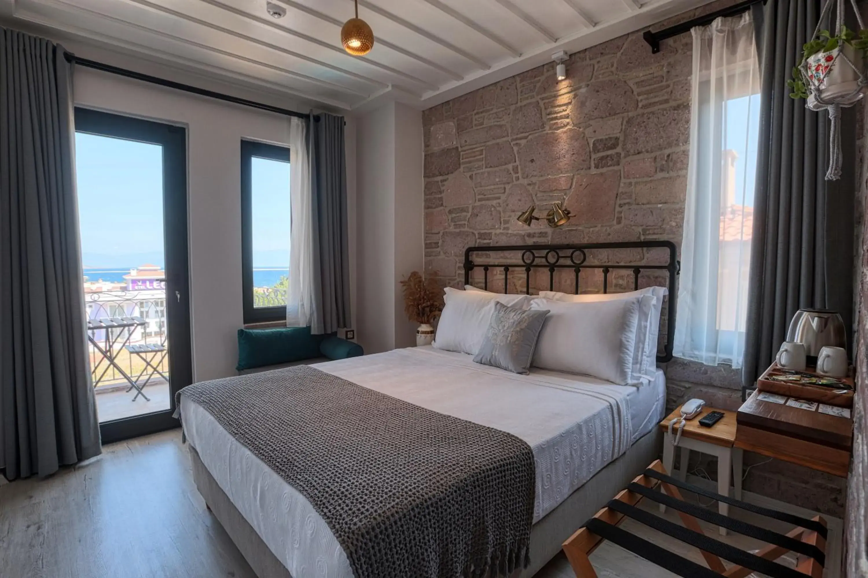 Double Room with Sea View in Sukha Cunda Otel Double Room with Sea View in Sukha Cunda Otel