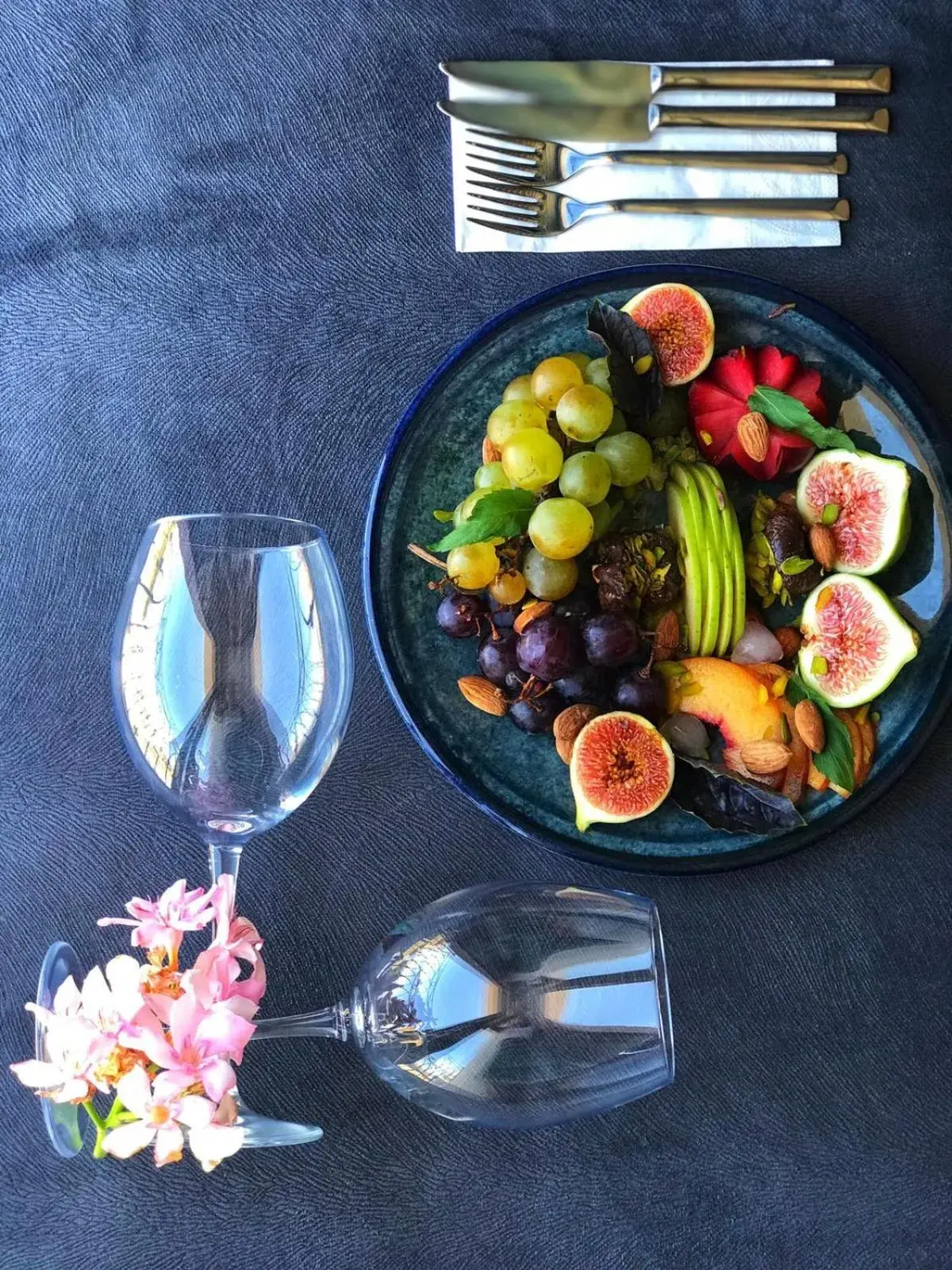 Restaurant/places to eat in Sukha Cunda Otel Restaurant/places to eat in Sukha Cunda Otel