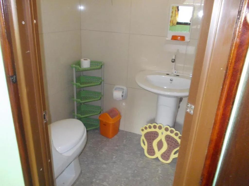 Bathroom in Eddie`s Beach Resort Siargao