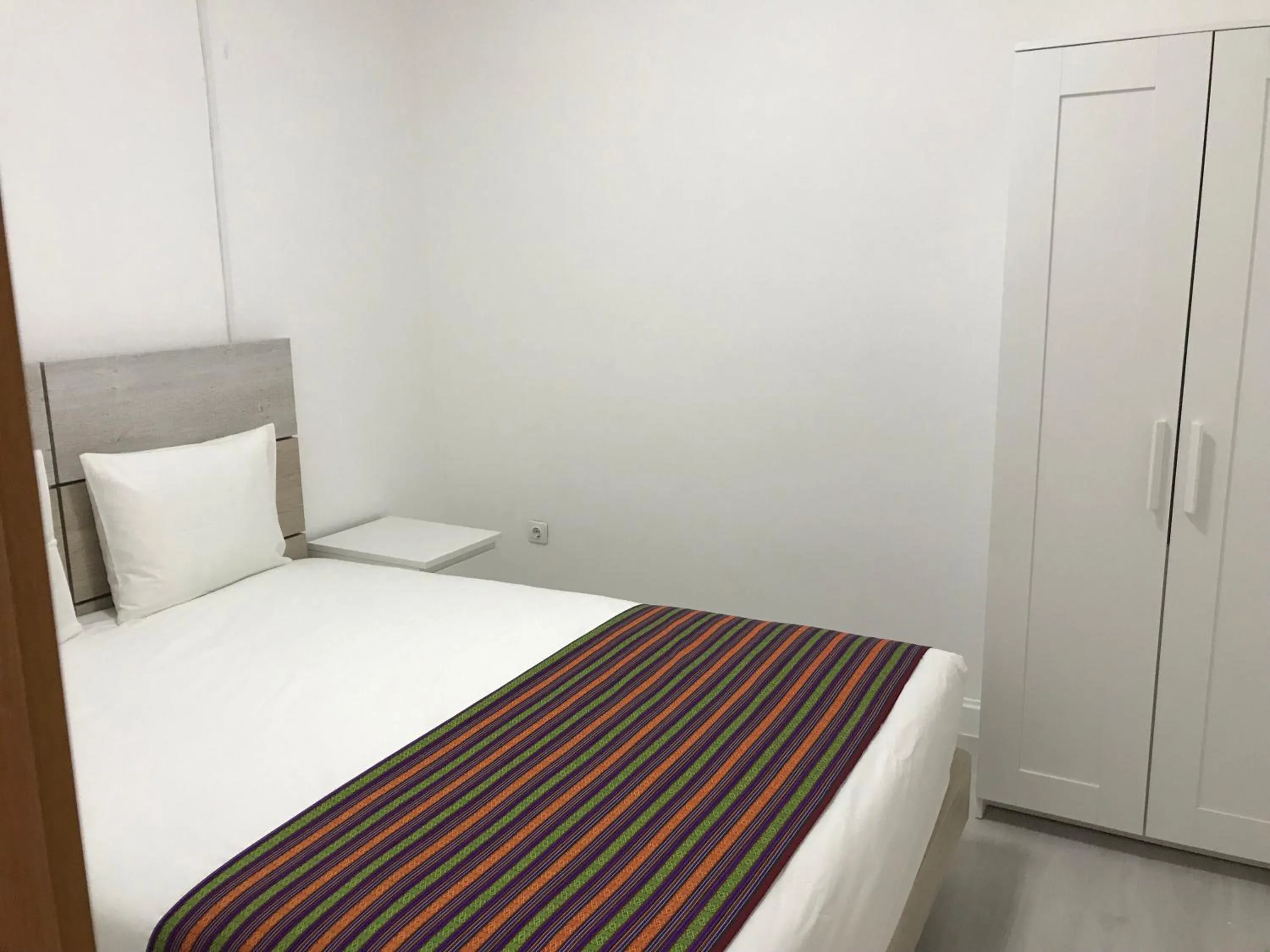 Bed in Charming episode