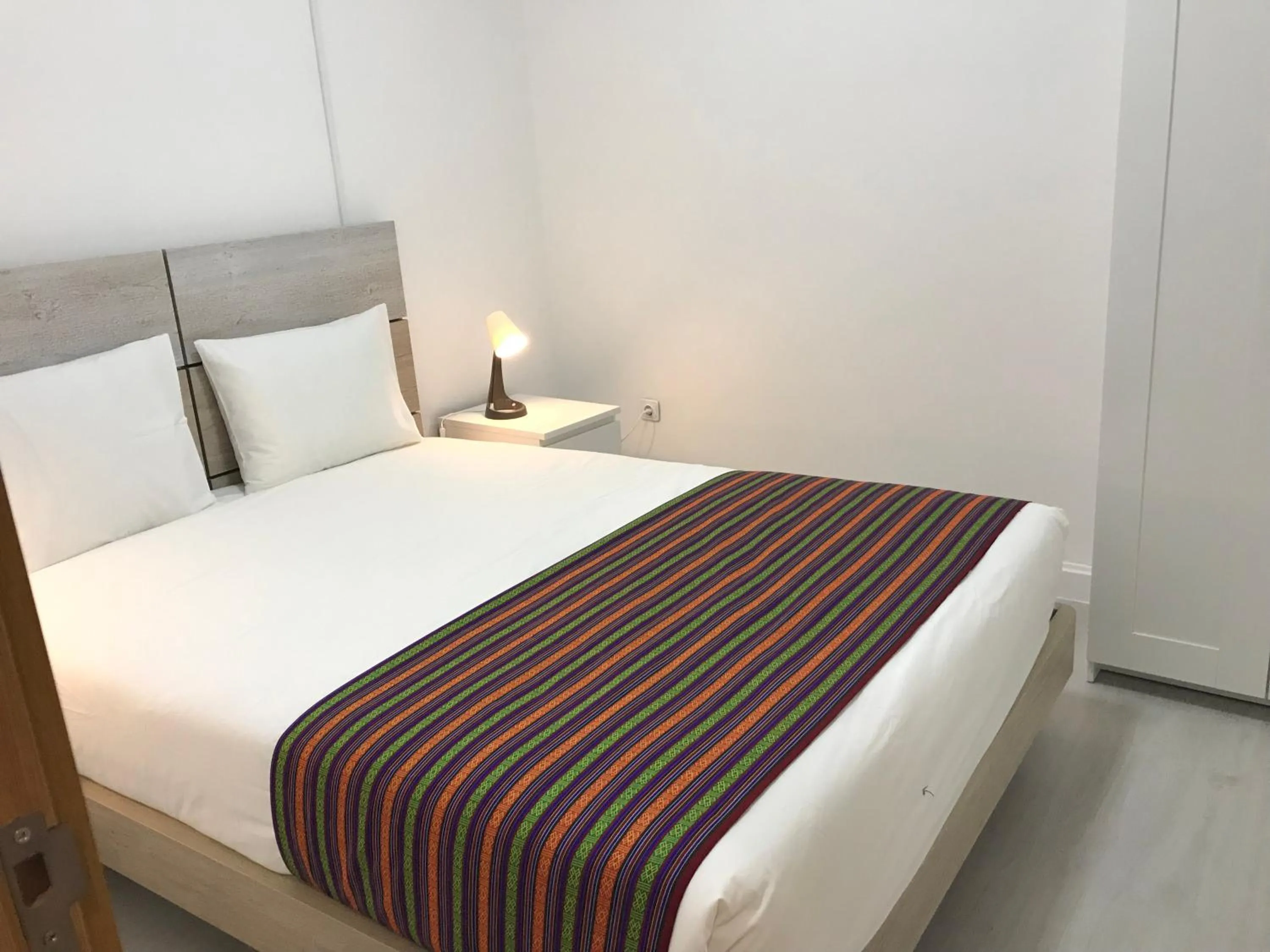 Bed in Charming episode