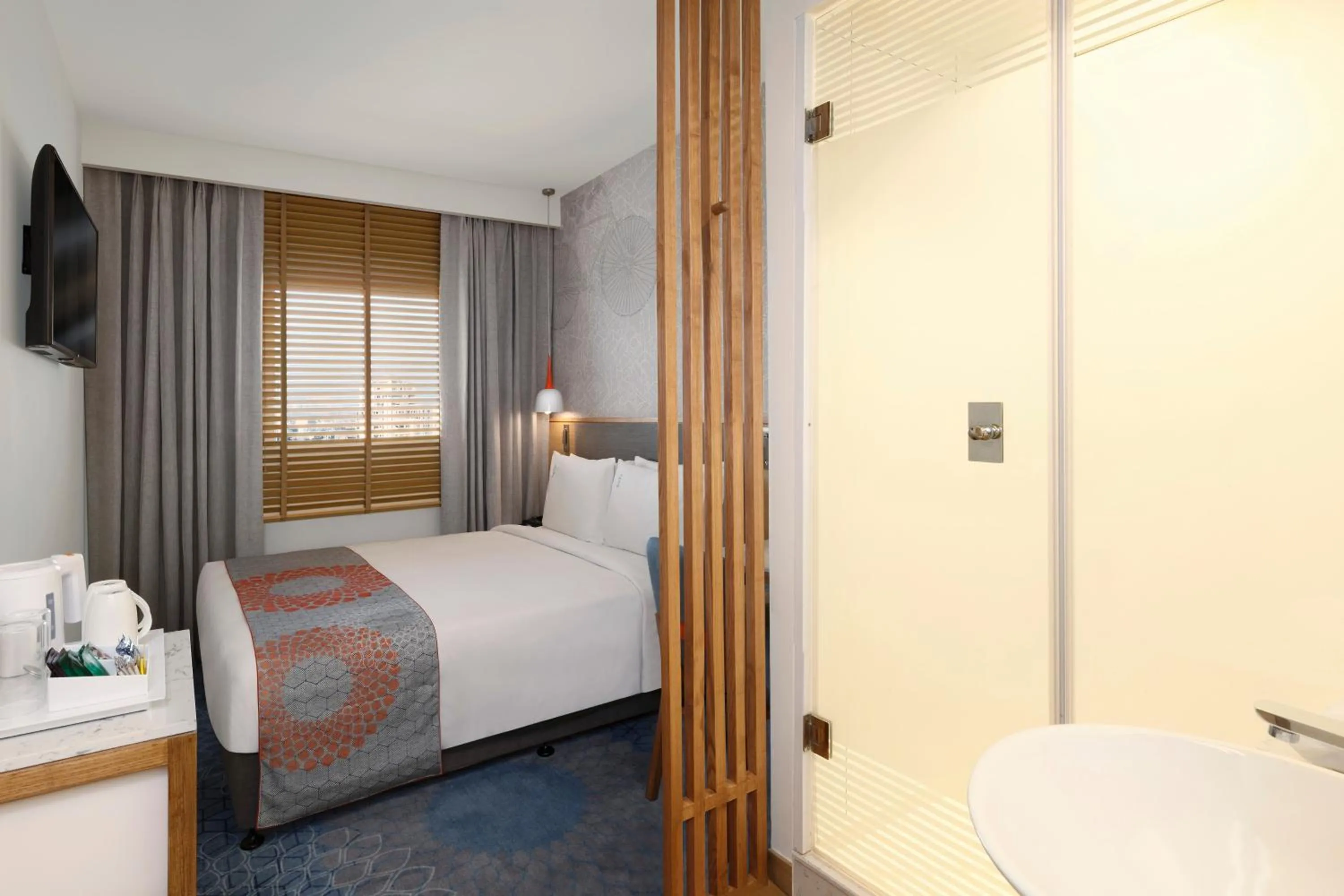 Bedroom, Bed in Holiday Inn Express Bengaluru Whitefield ITPL by IHG