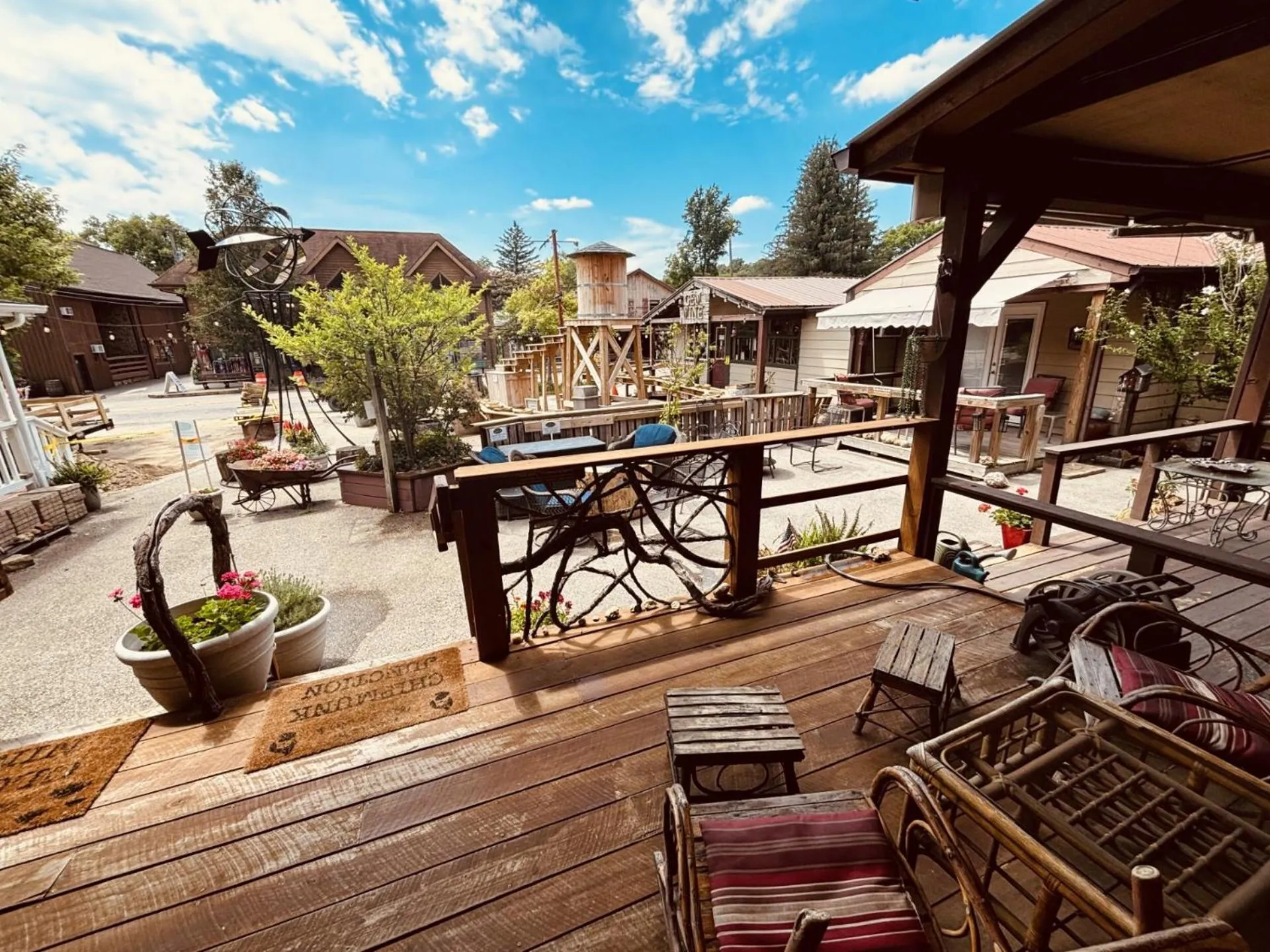 Patio in The Iris Garden Downtown Cottages and Suites