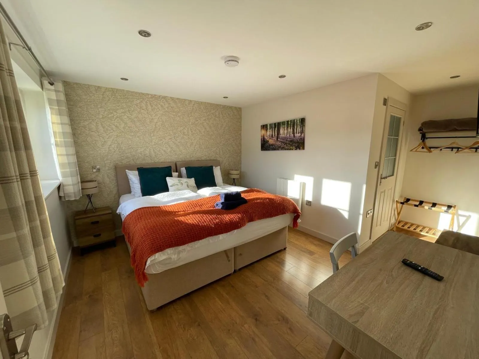 Bedroom, Bed in The Grange Silverstone