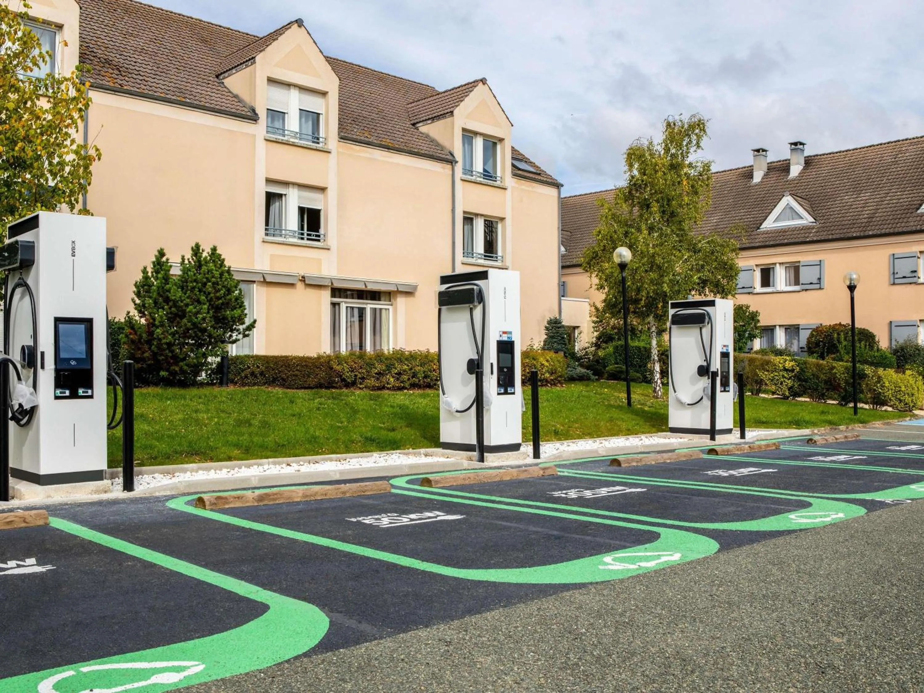 Property building in ibis Styles Chartres Sud Barjouville