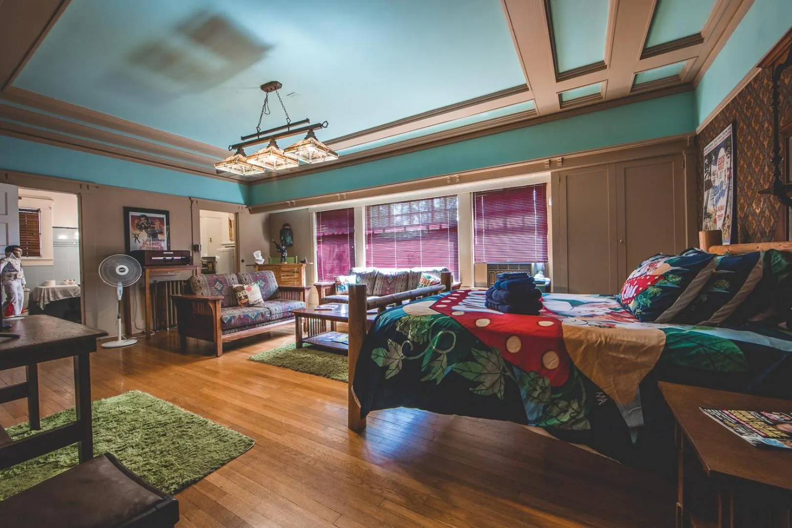 Bed in Greenway Manor