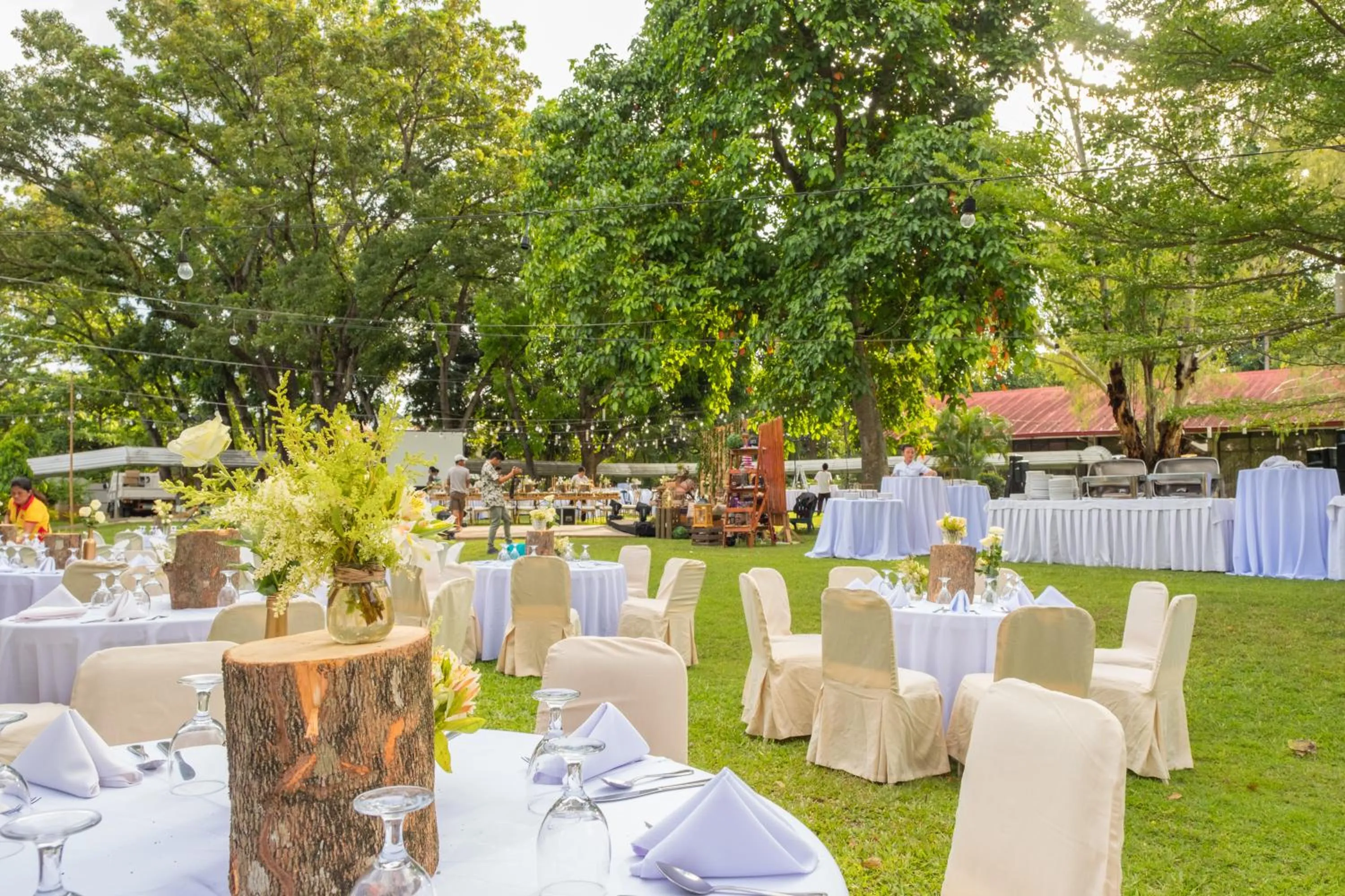 Banquet/Function facilities in Montebello Villa Hotel