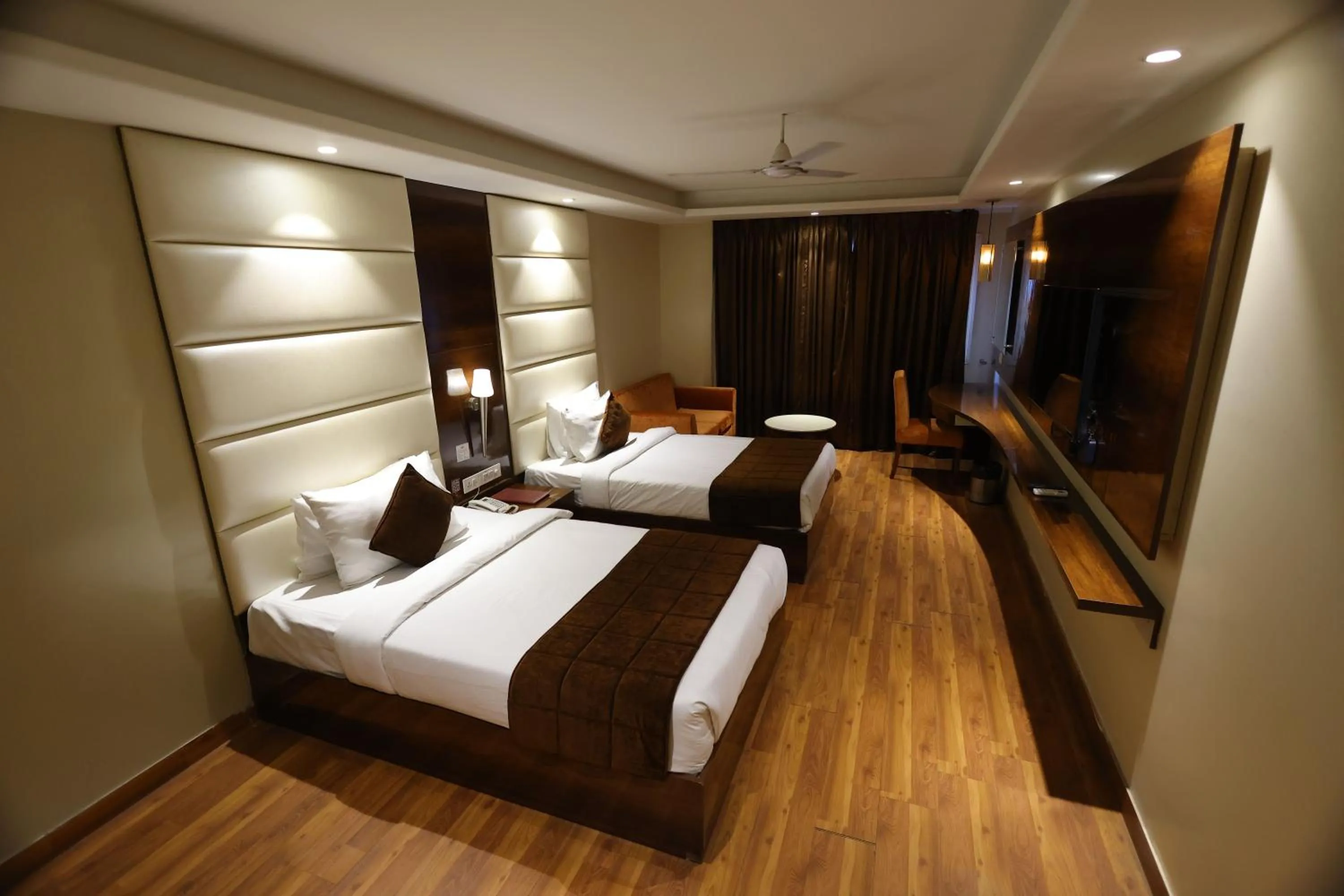 Bed in Airport Hotel Ramhan Palace Mahipalpur