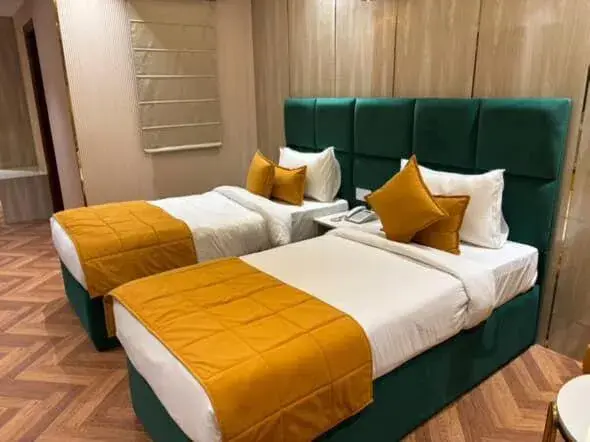 Bed in Airport Hotel Ramhan Palace Mahipalpur Bed in Airport Hotel Ramhan Palace Mahipalpur