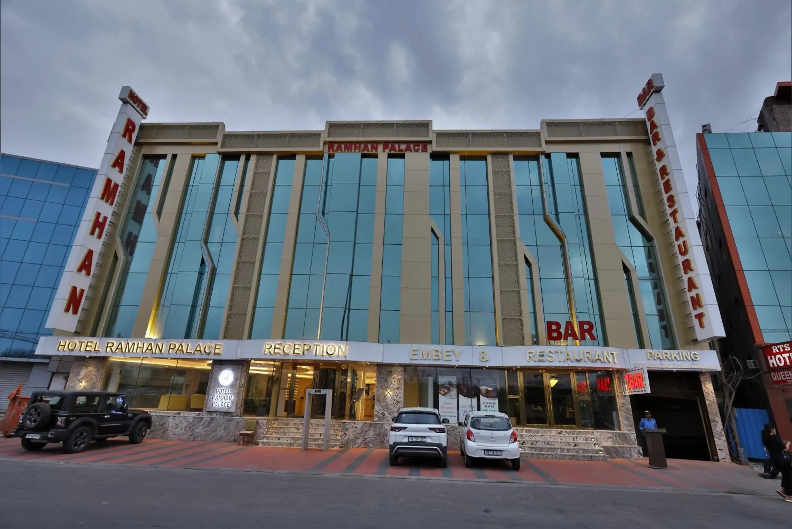 Property building in Airport Hotel Ramhan Palace Mahipalpur Property building in Airport Hotel Ramhan Palace Mahipalpur
