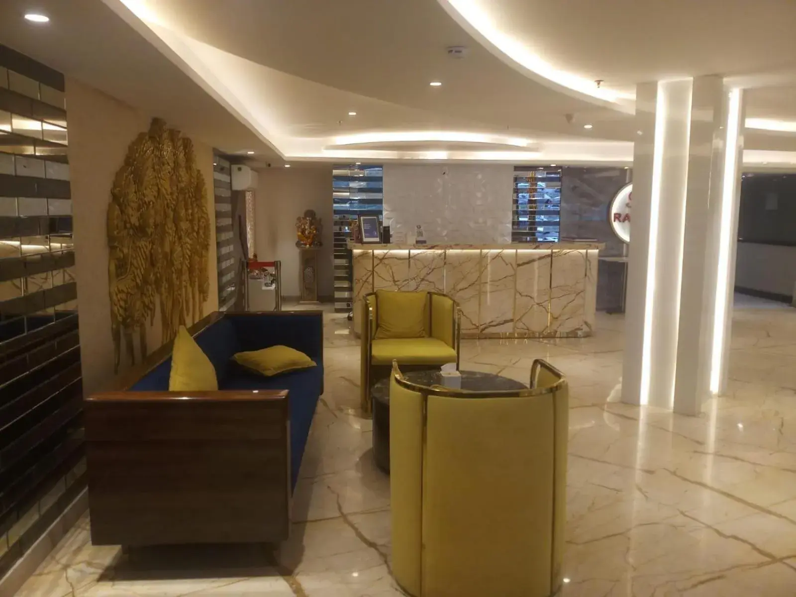 Lobby or reception in Airport Hotel Ramhan Palace Mahipalpur Lobby or reception in Airport Hotel Ramhan Palace Mahipalpur