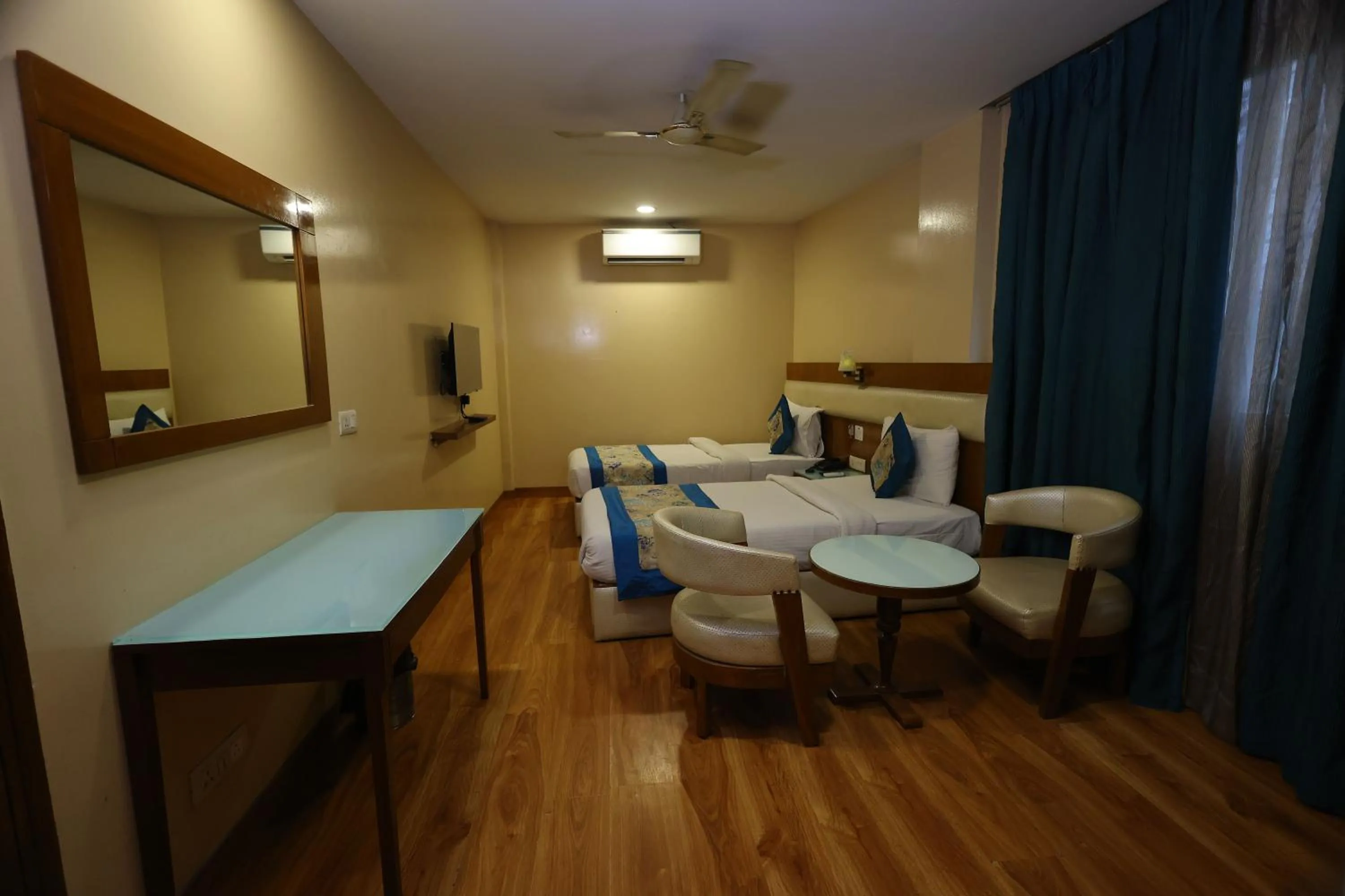 Bed in Airport Hotel Ramhan Palace Mahipalpur