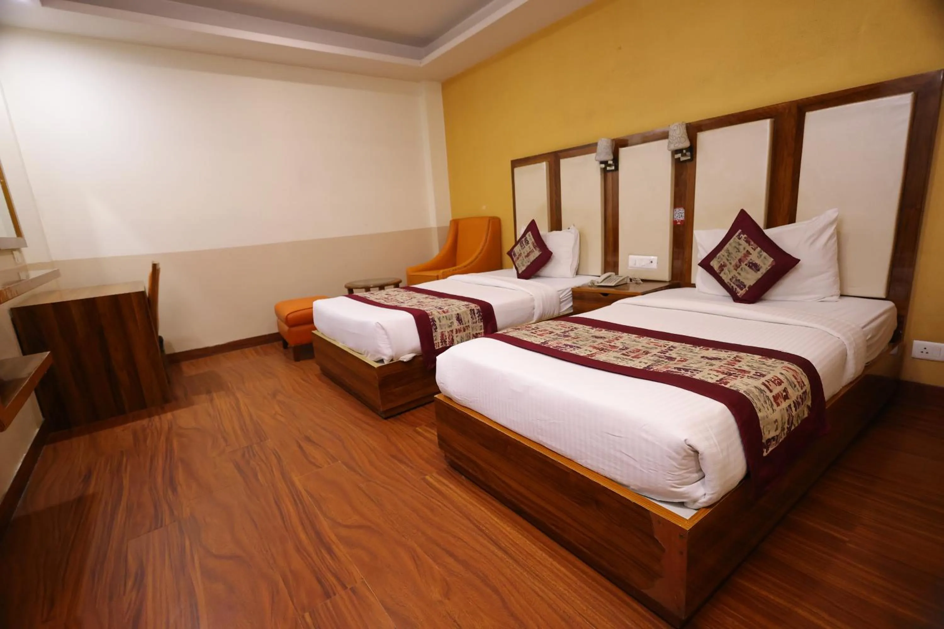 Bed in Airport Hotel Ramhan Palace Mahipalpur