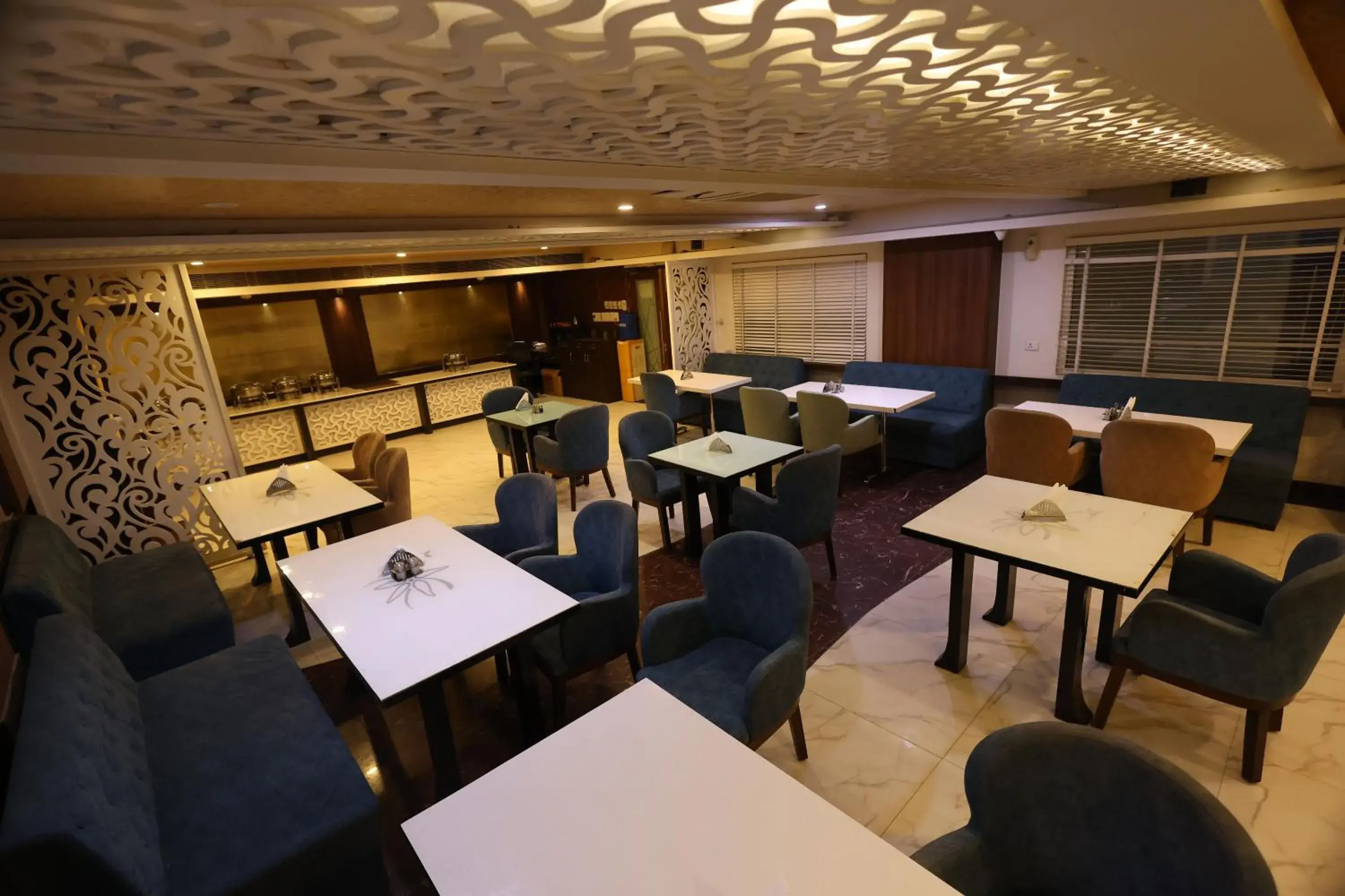 Restaurant/places to eat in Airport Hotel Ramhan Palace Mahipalpur Restaurant/places to eat in Airport Hotel Ramhan Palace Mahipalpur