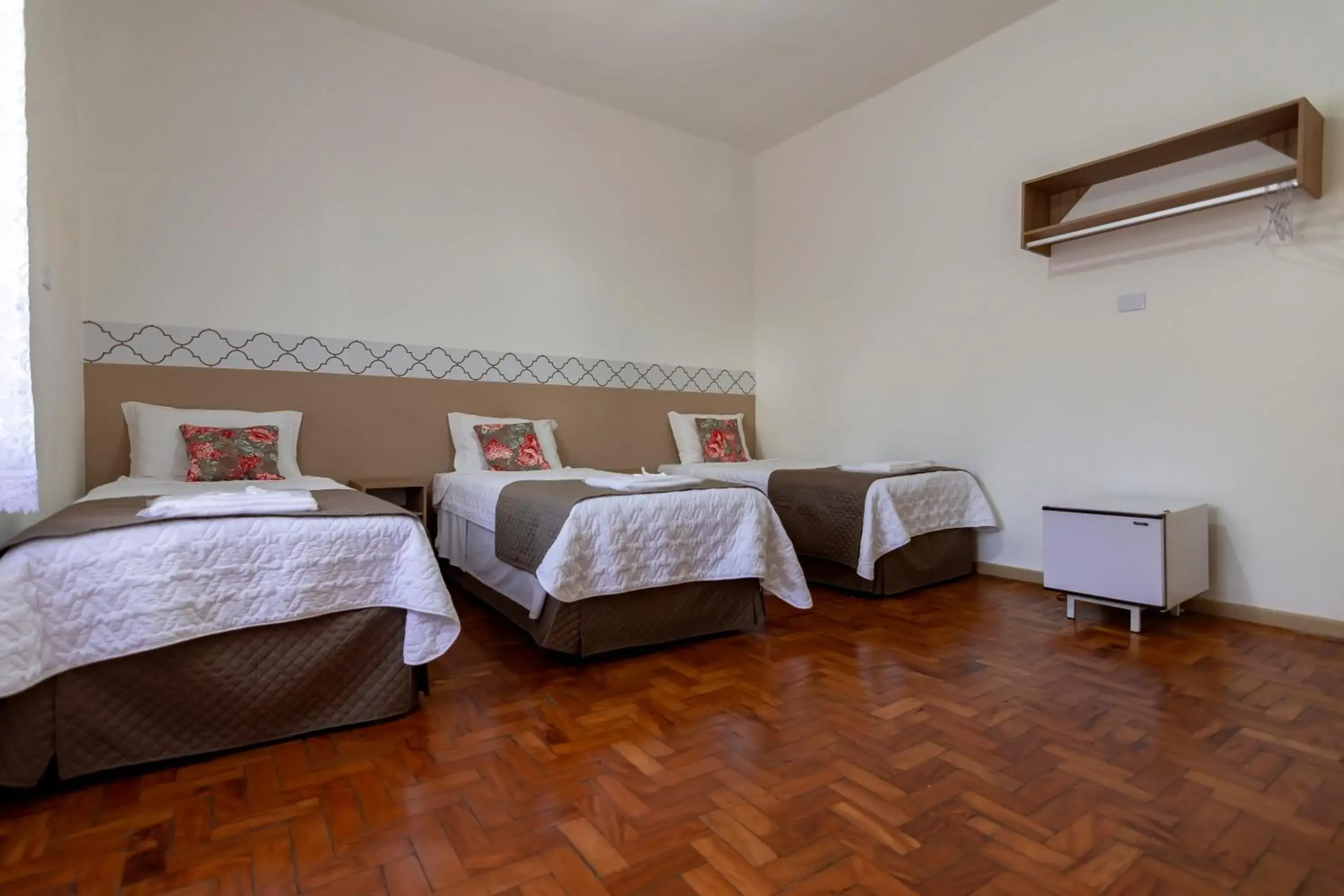 Basic Triple Room in HOTEL CANTO DO CHAFARIZ Basic Triple Room in HOTEL CANTO DO CHAFARIZ