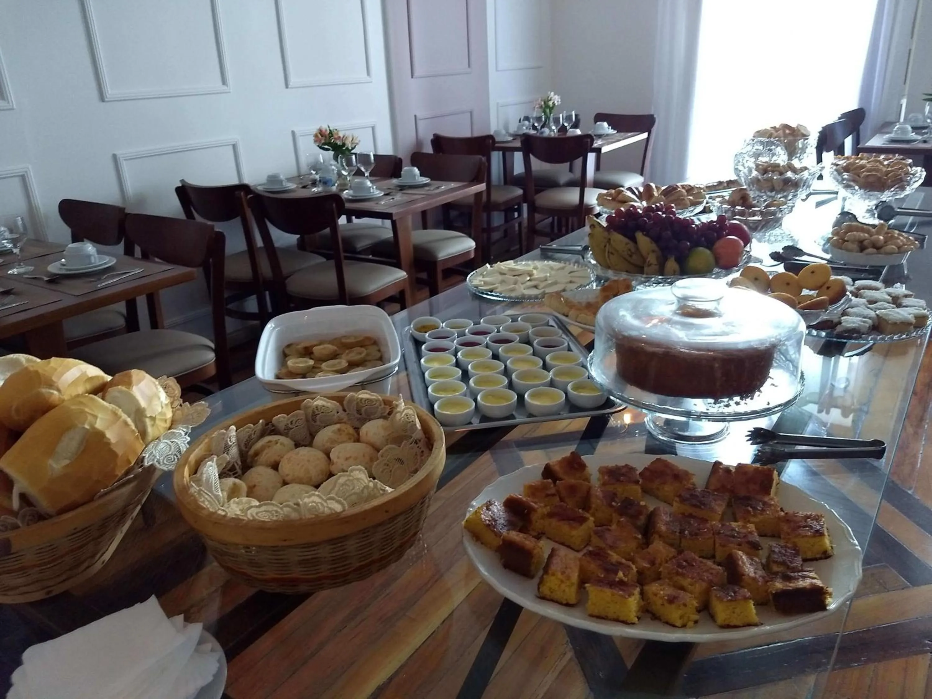 Buffet breakfast in HOTEL CANTO DO CHAFARIZ
