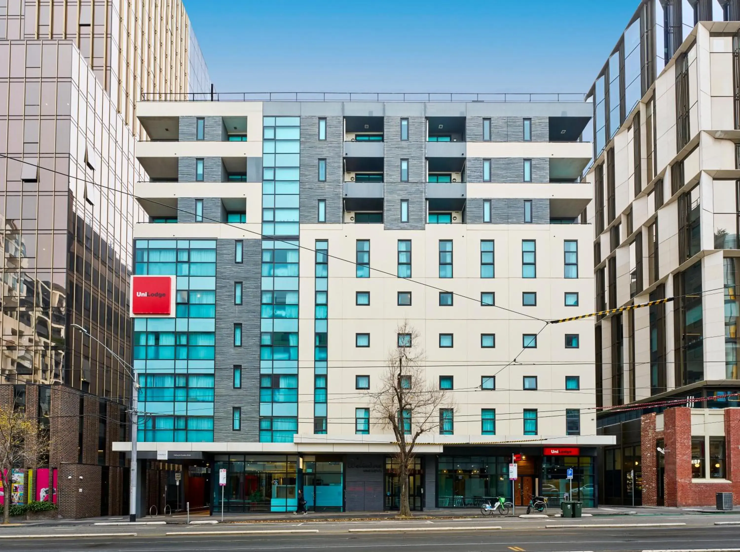 Property building in Essence Hotel Carlton Property building in Essence Hotel Carlton