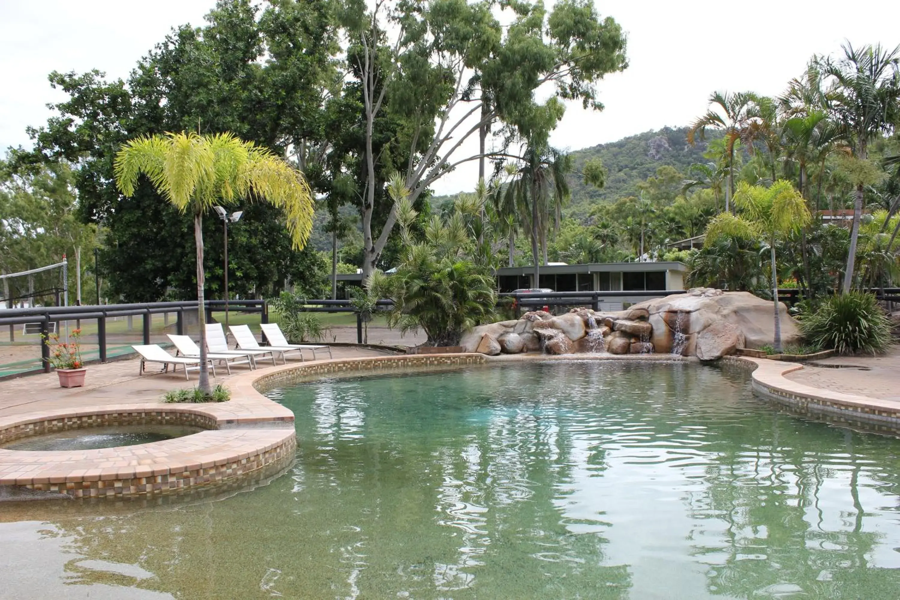 Swimming pool in Arcadia Village Motel Swimming pool in Arcadia Village Motel