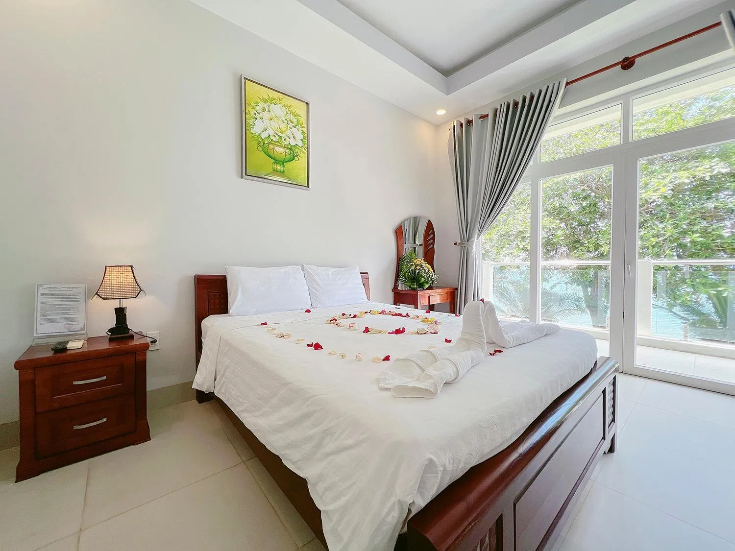 Bed in Sand Beach Resort