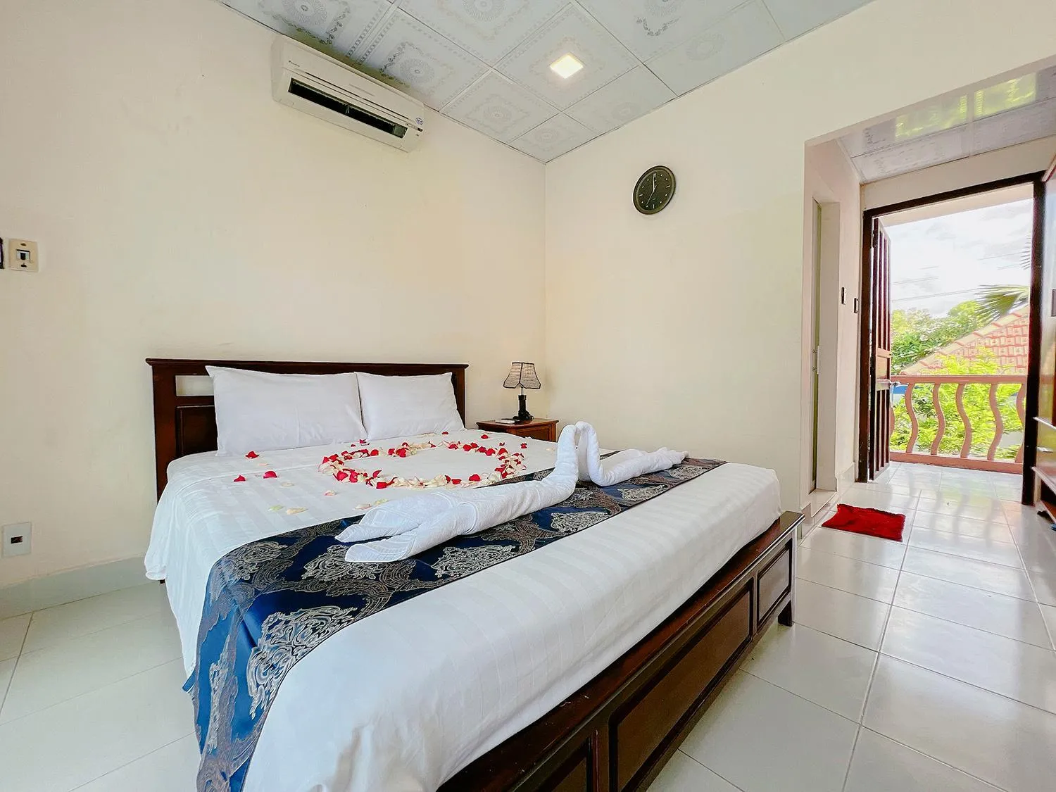 Bed in Sand Beach Resort