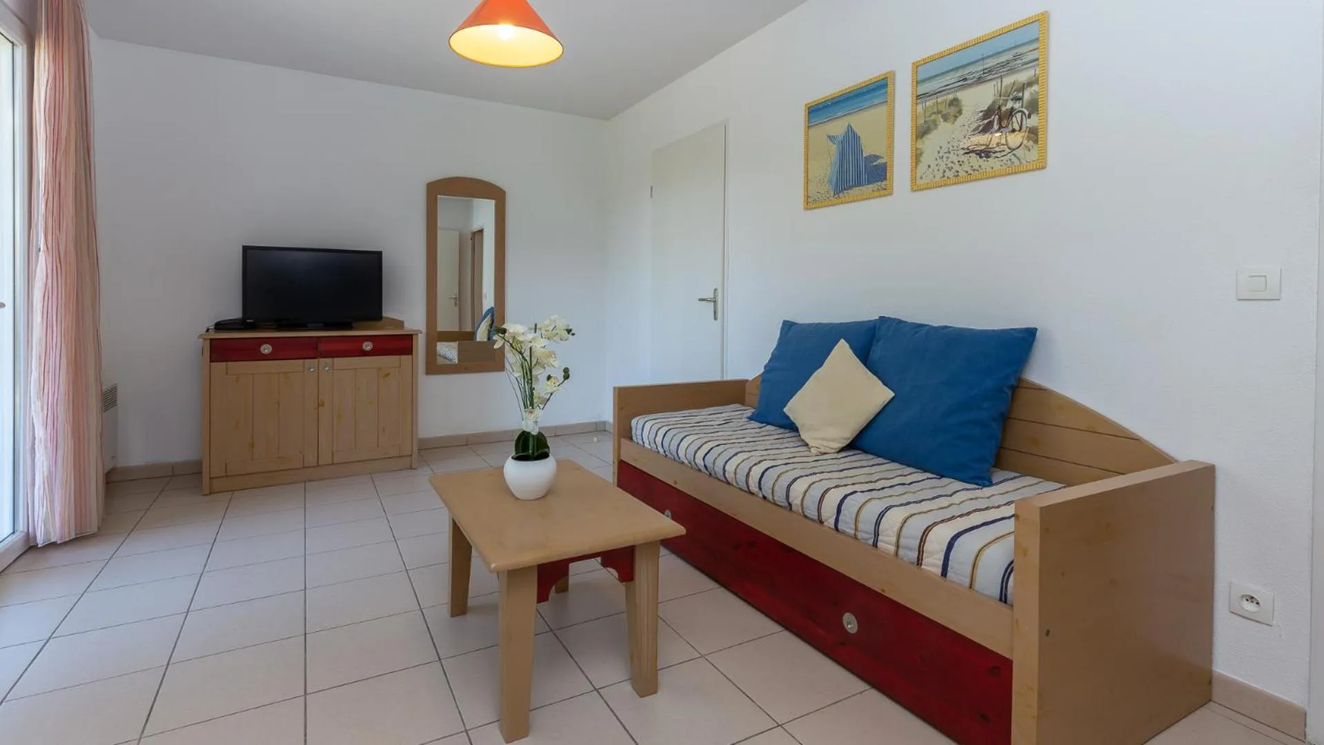 Living room in Vacancéole - L'Allée des Dunes - Ondres Plage