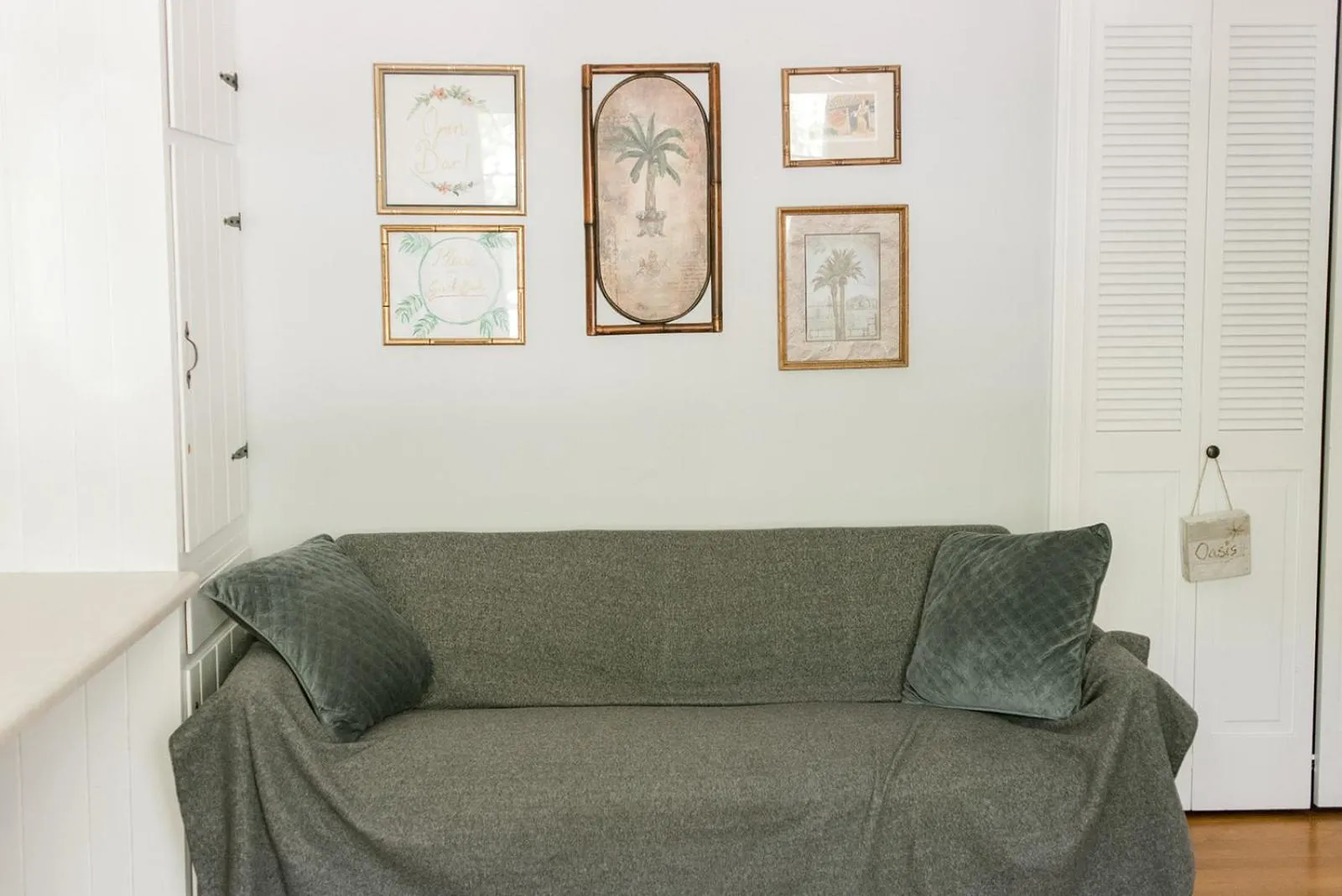 Seating area in Georgia Palms & Gardens