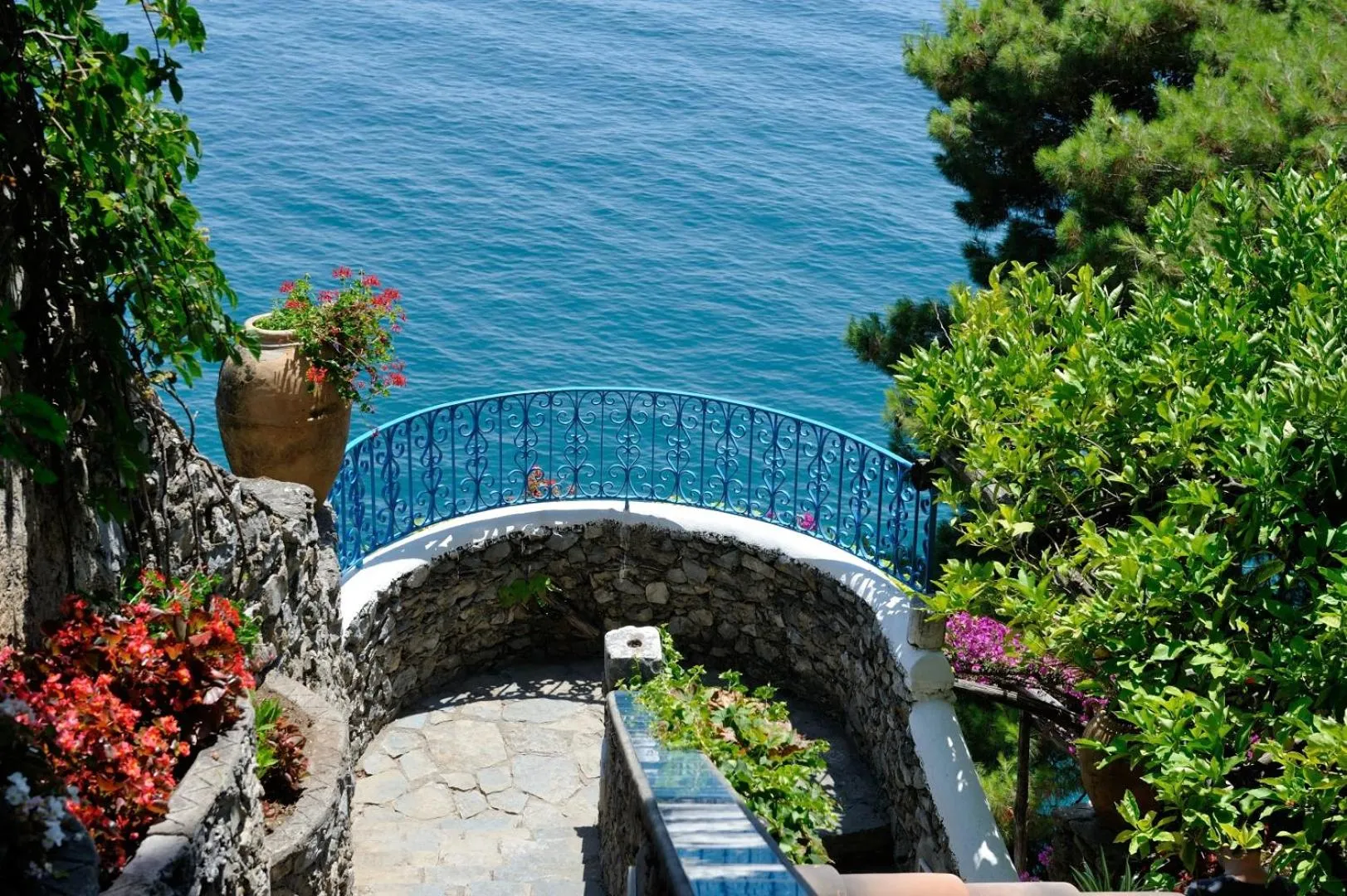 Property building in Hotel Villa San Michele