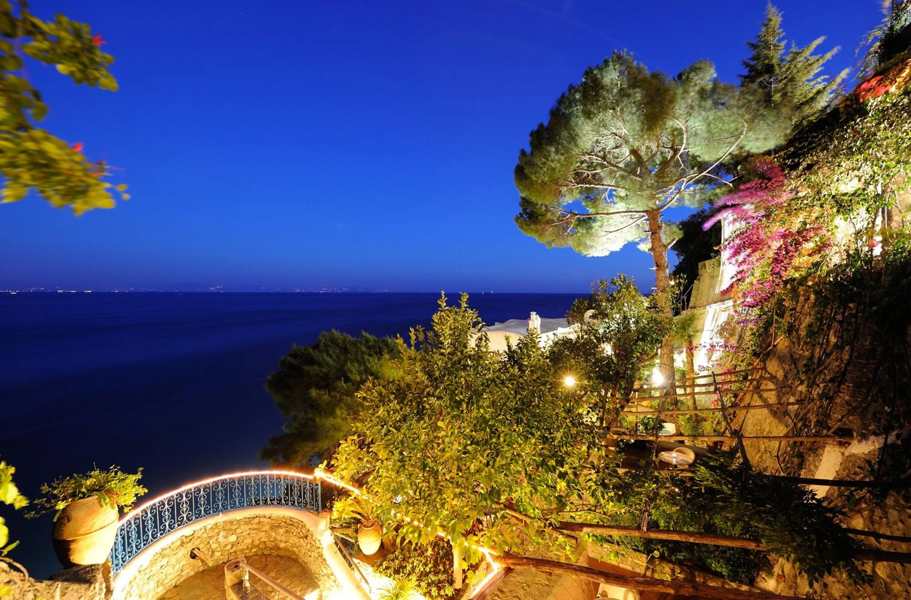 Night in Hotel Villa San Michele