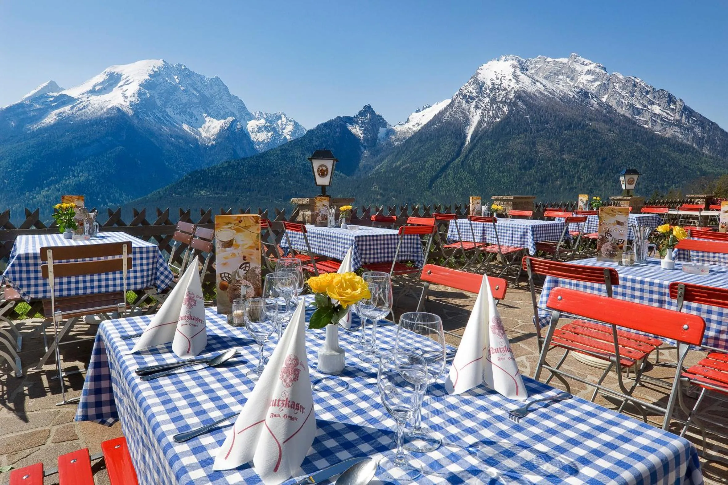 Restaurant/places to eat in Hotel-Gasthof Nutzkaser