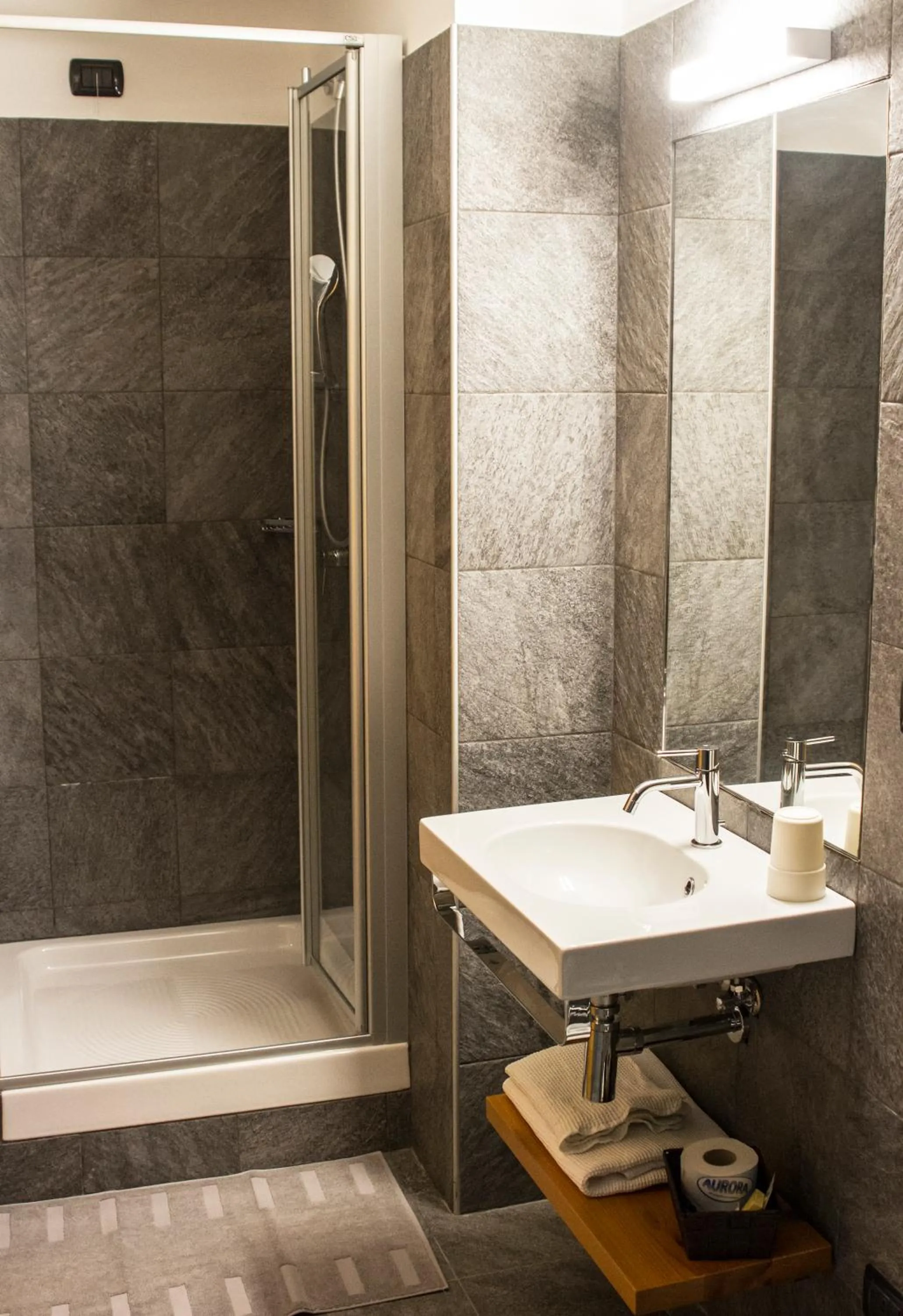 Shower in Albergo Ristorante Cuccini