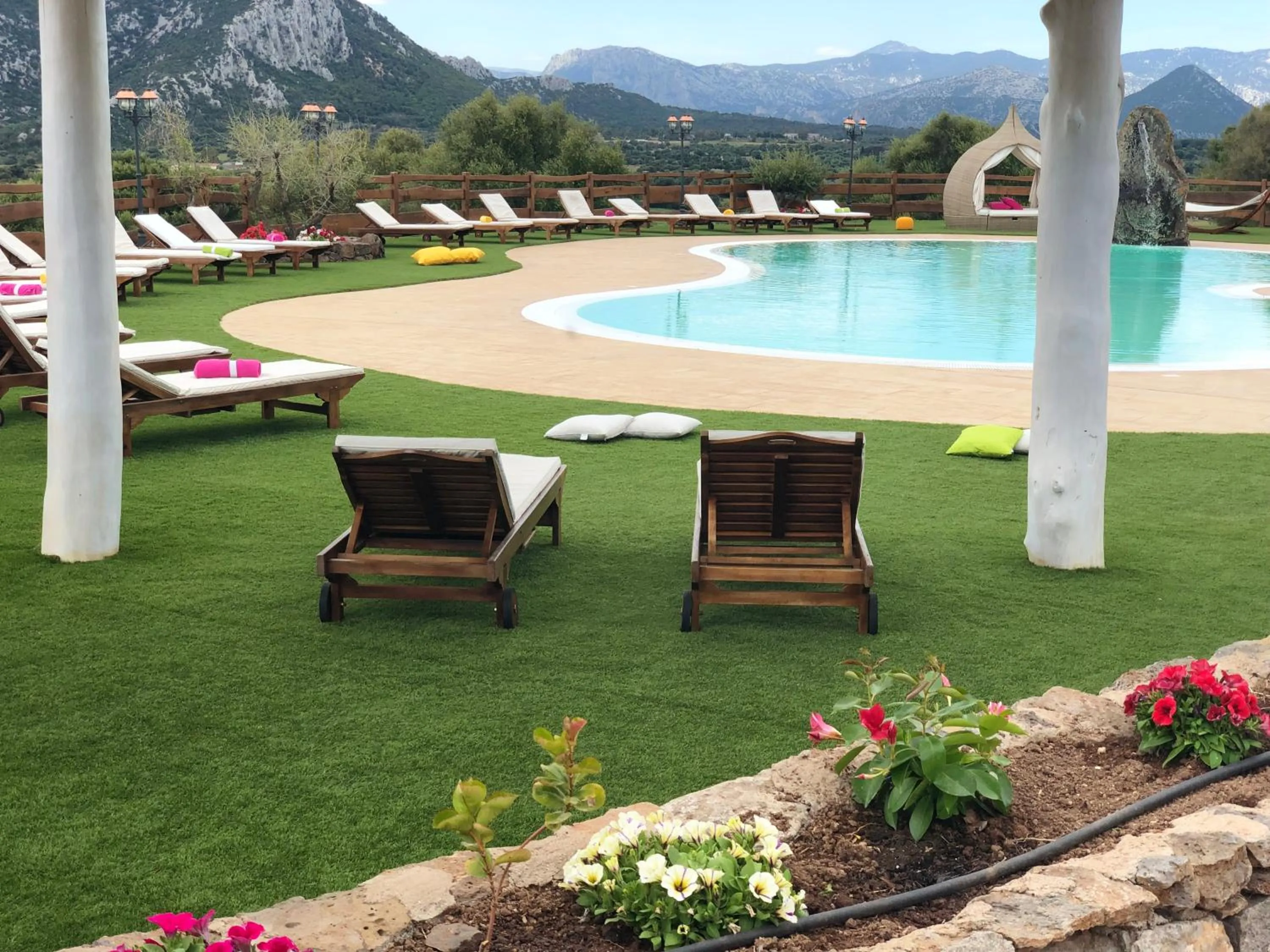 Swimming pool in Country House S'Ozzastru