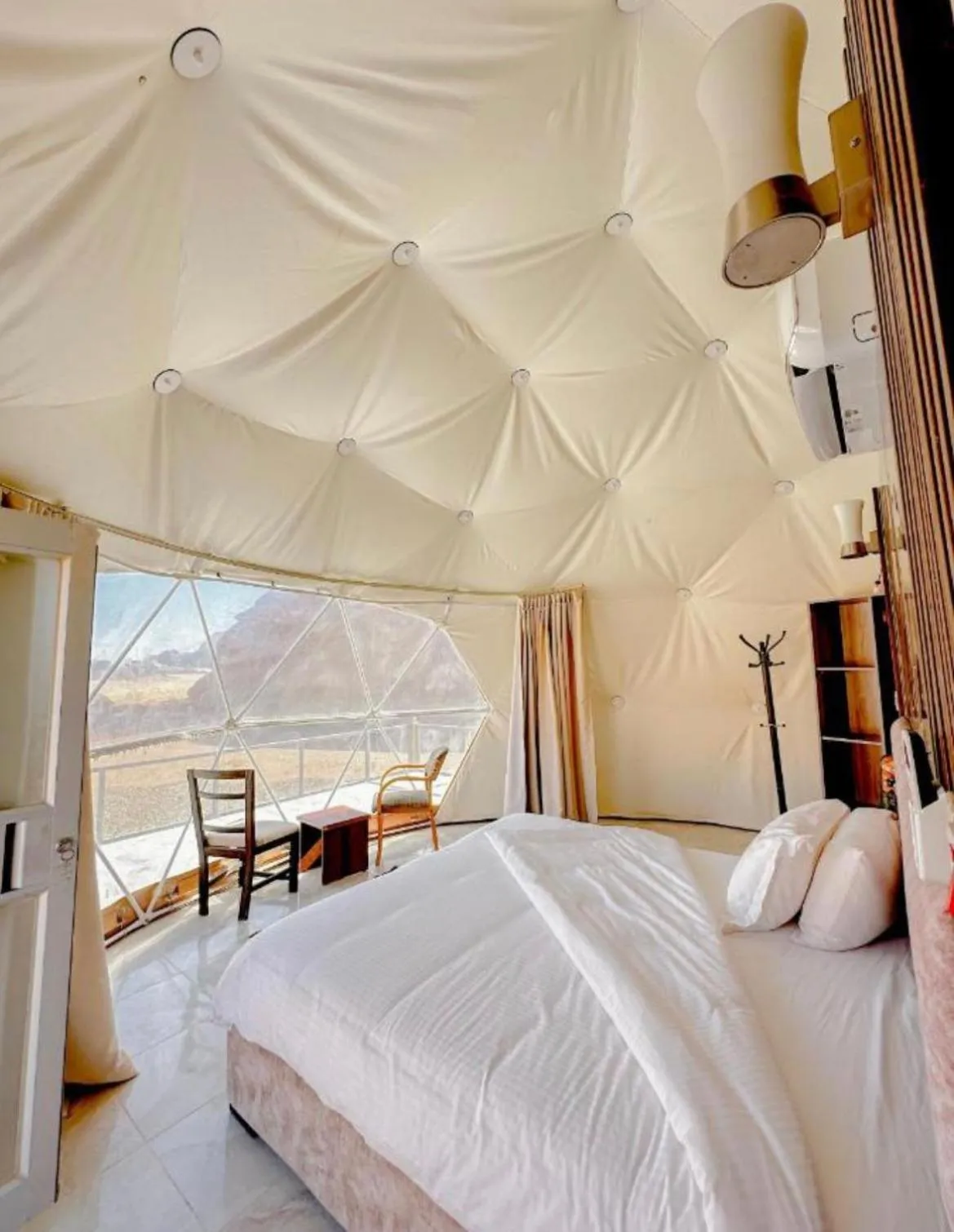 Traditions of Wadi Rum camp & jeep tour