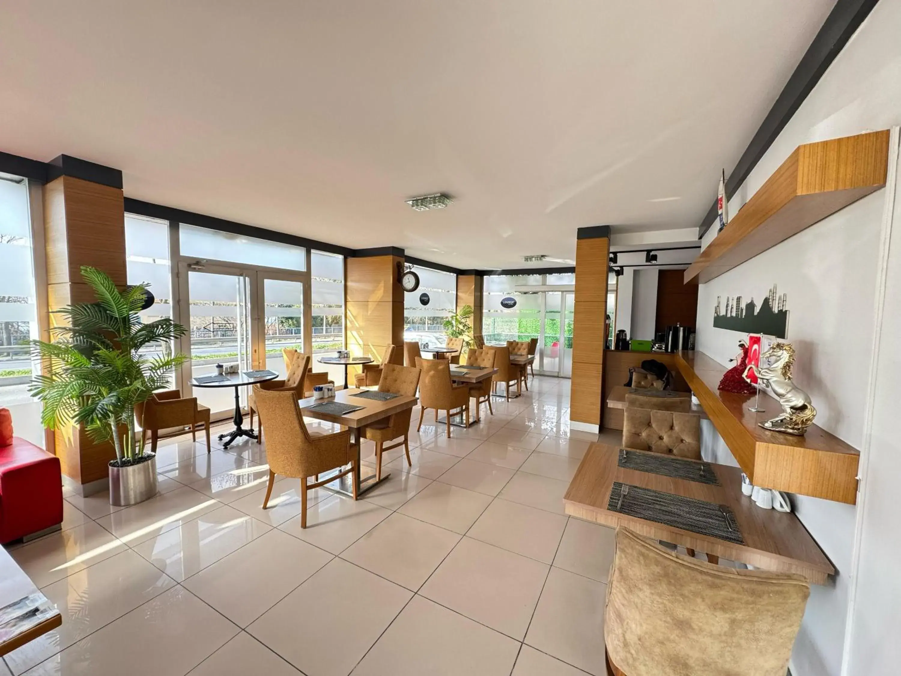 Restaurant/places to eat in Lounge Hotel Restaurant/places to eat in Lounge Hotel