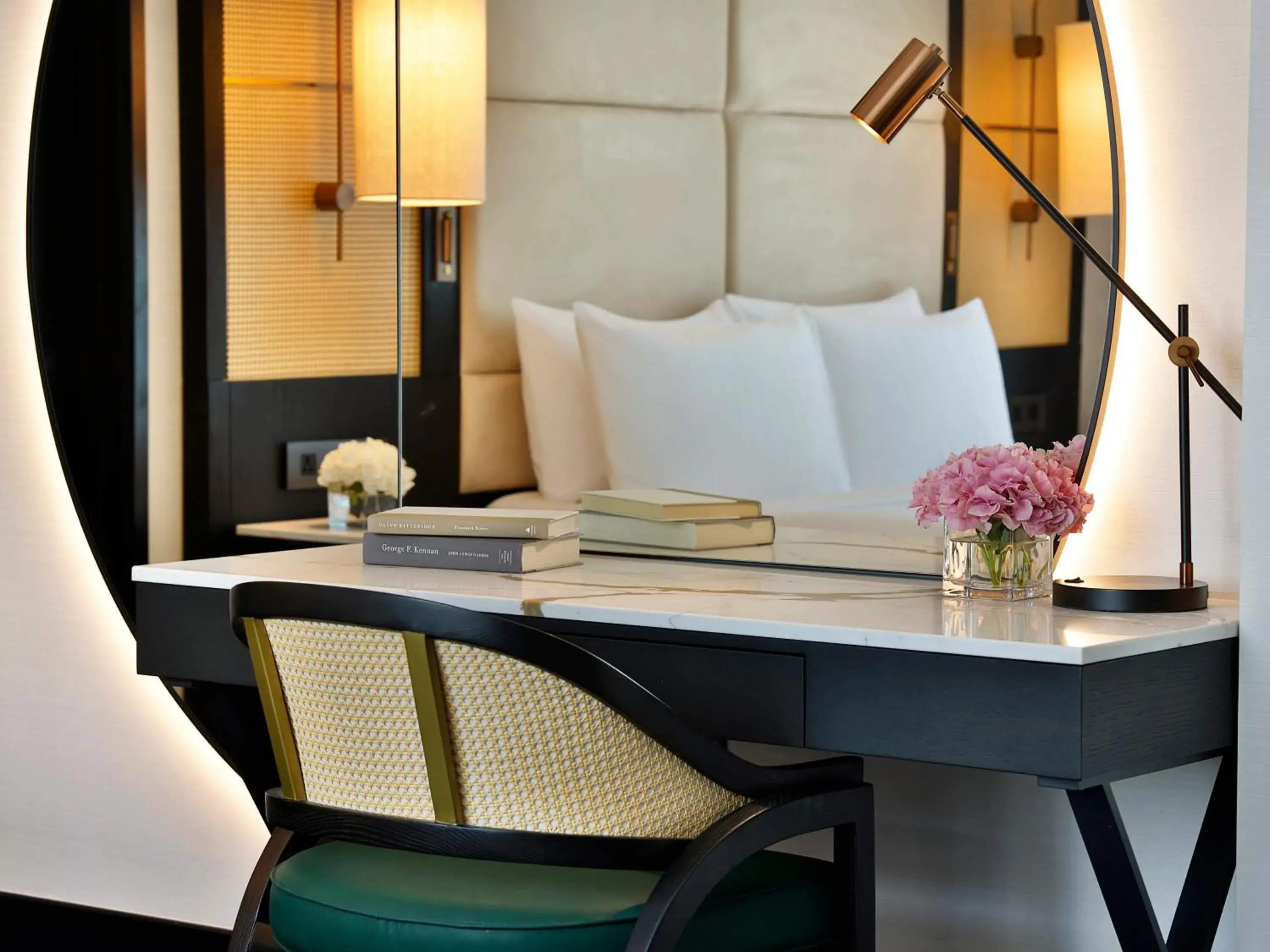 Bedroom in Anantara Downtown Dubai Bedroom in Anantara Downtown Dubai